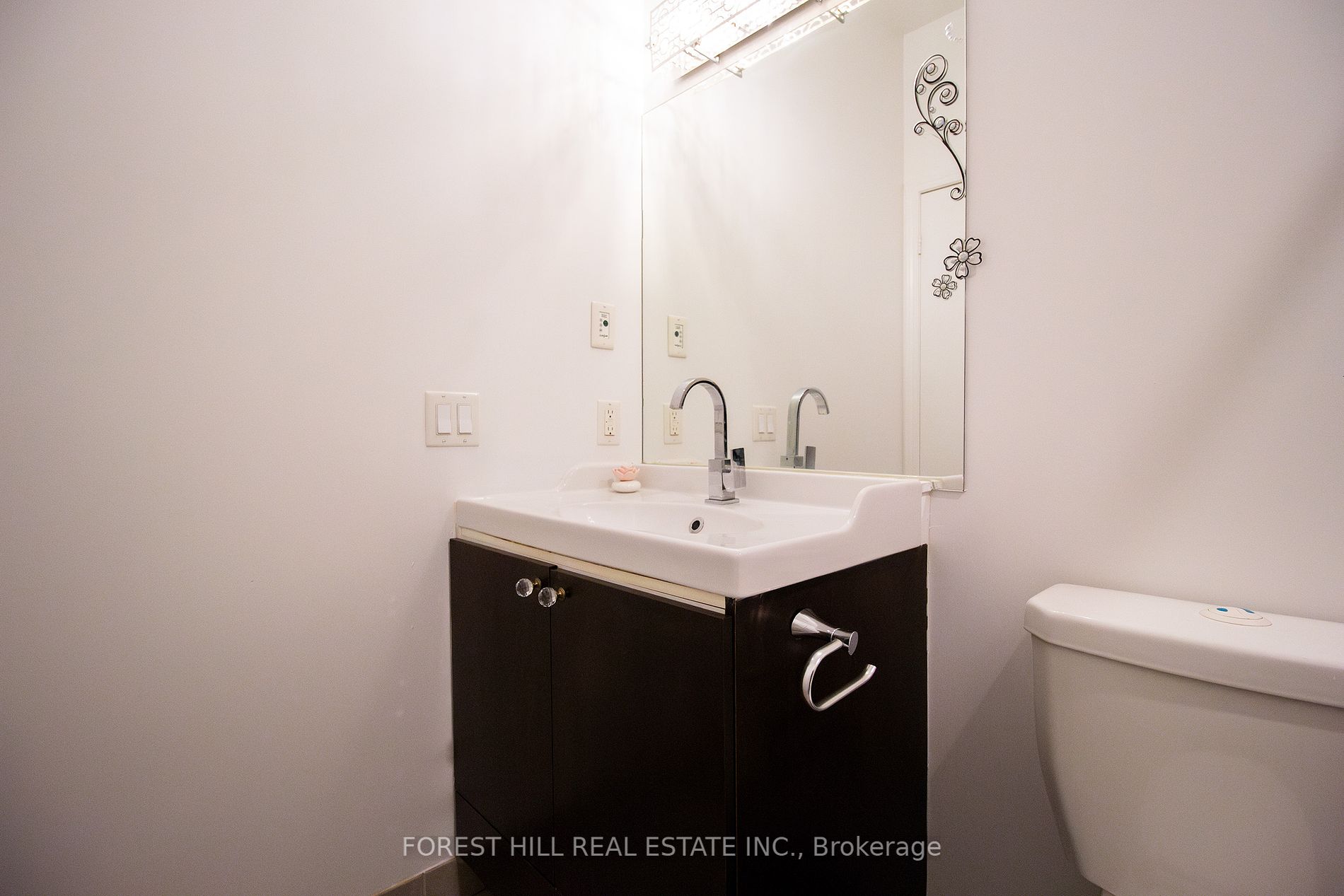 35 Saranac Boulevard, #115