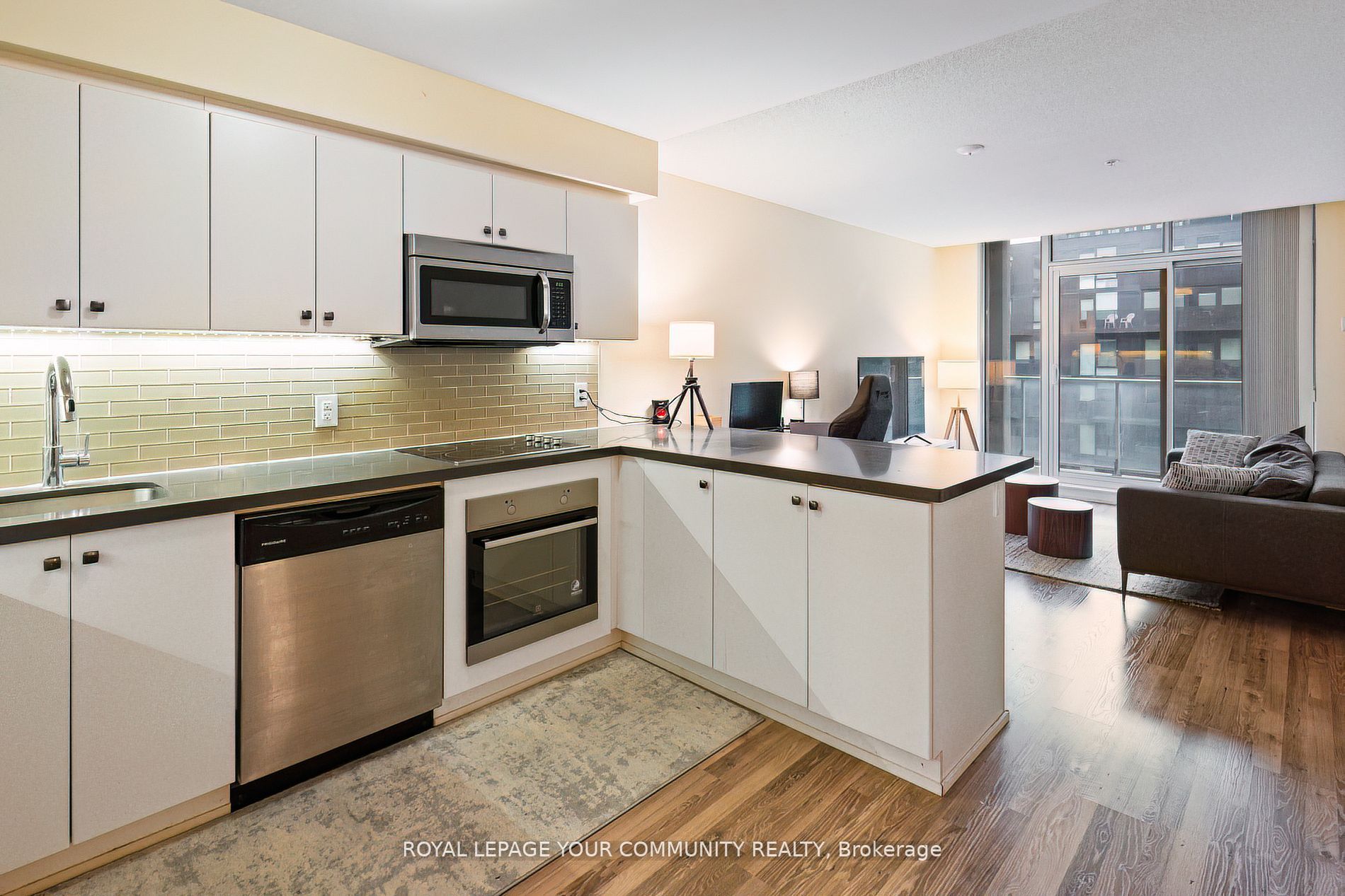 555 Wilson Ave, #E605