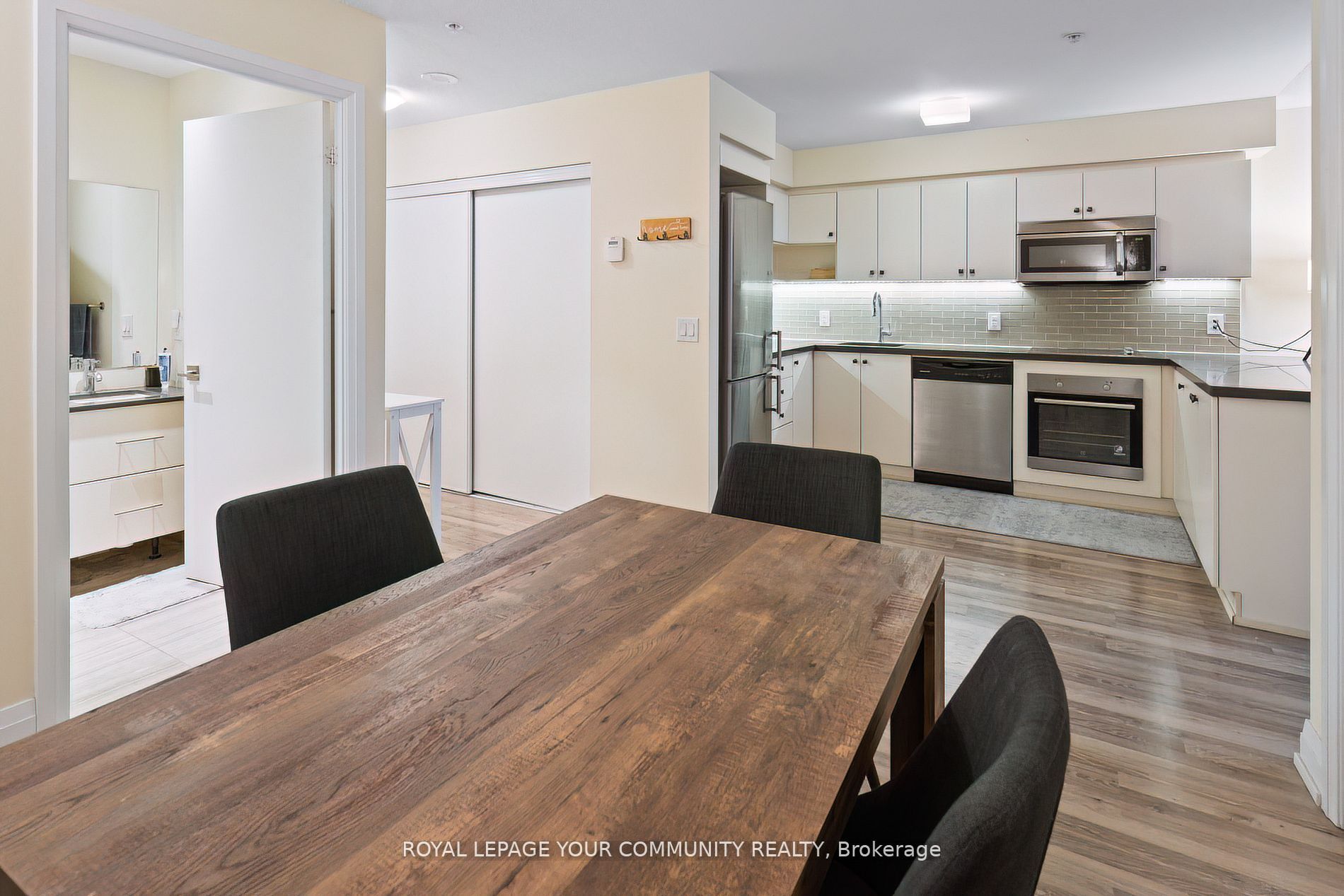 555 Wilson Ave, #E605