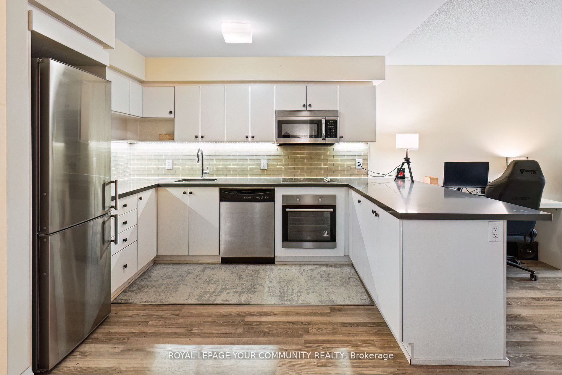 555 Wilson Ave, #E605