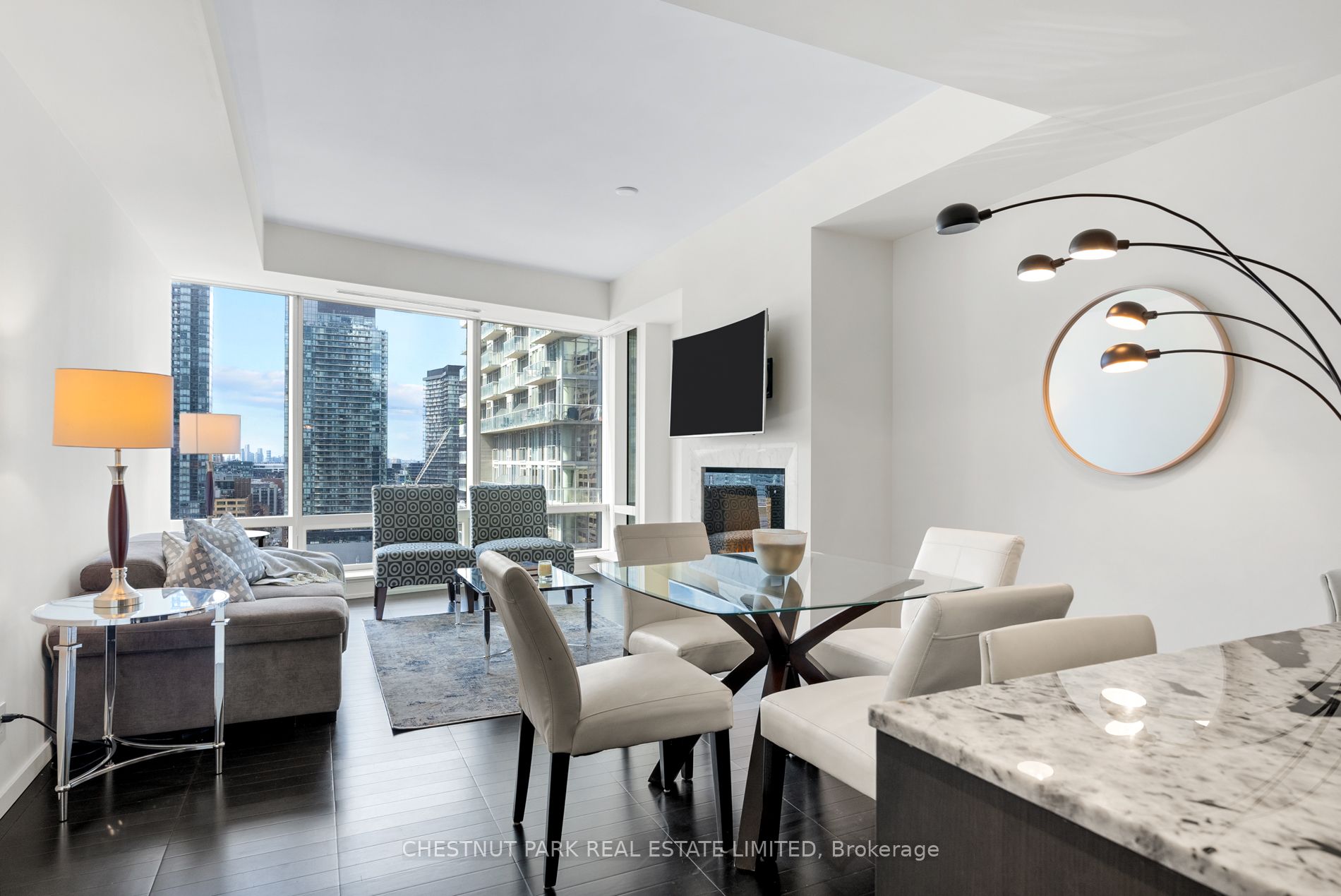 180 University Ave, #2102