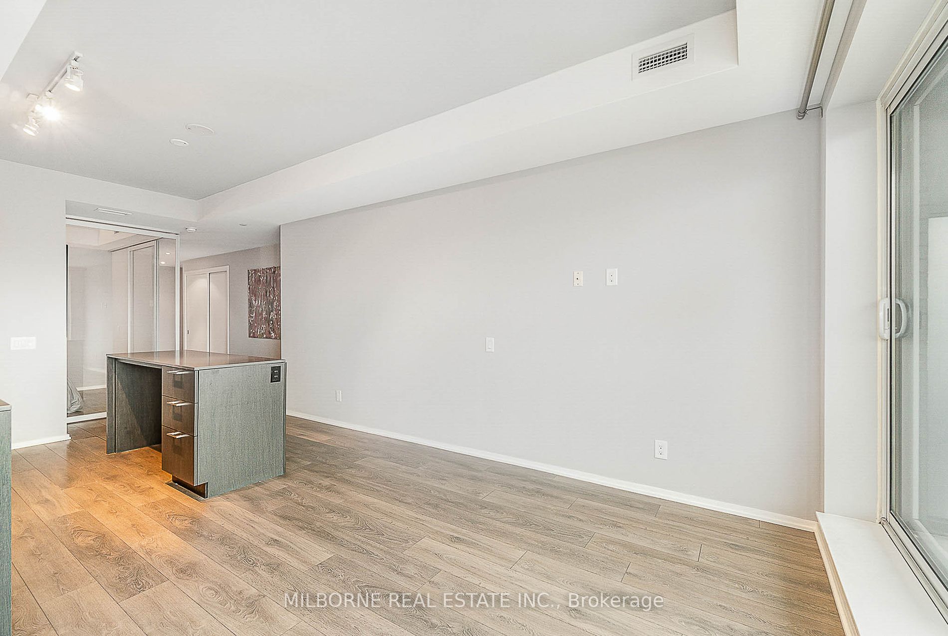 783 Bathurst Street #413