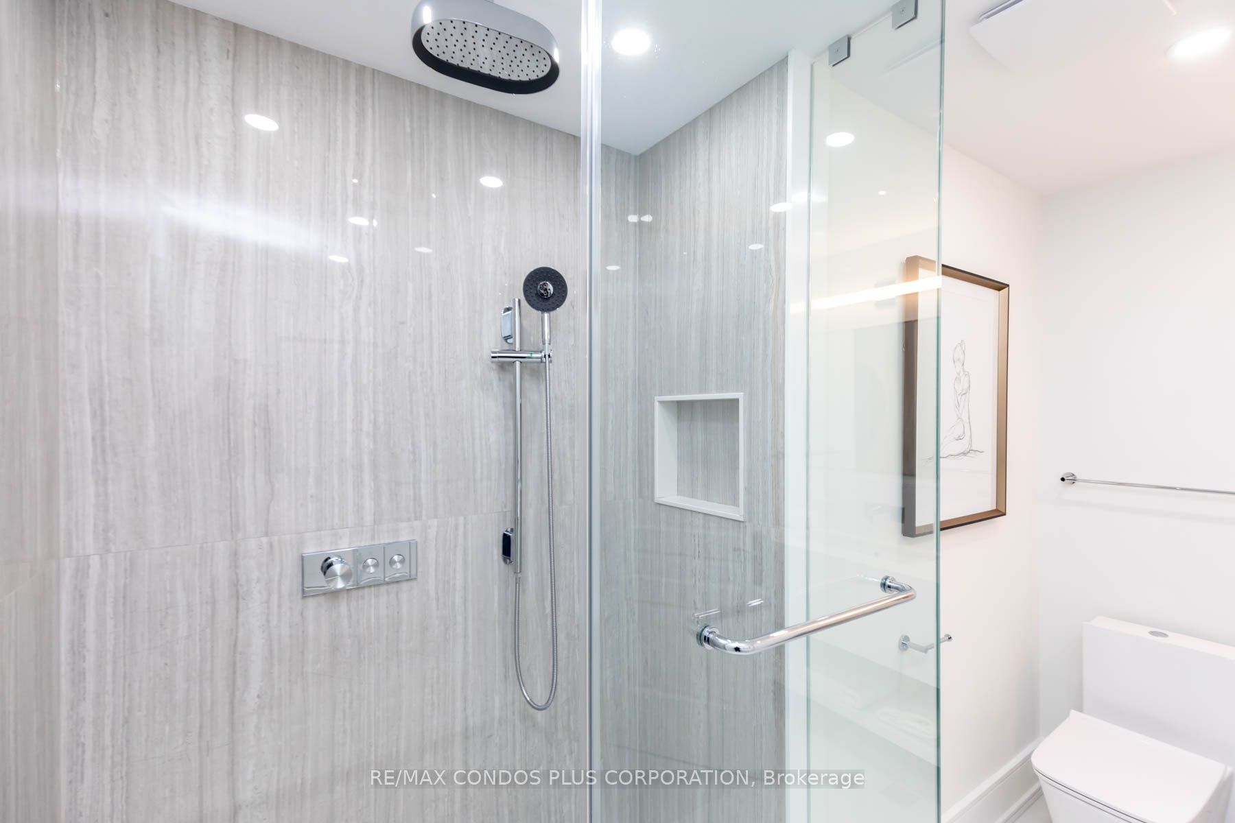 10 Bellair St, #801