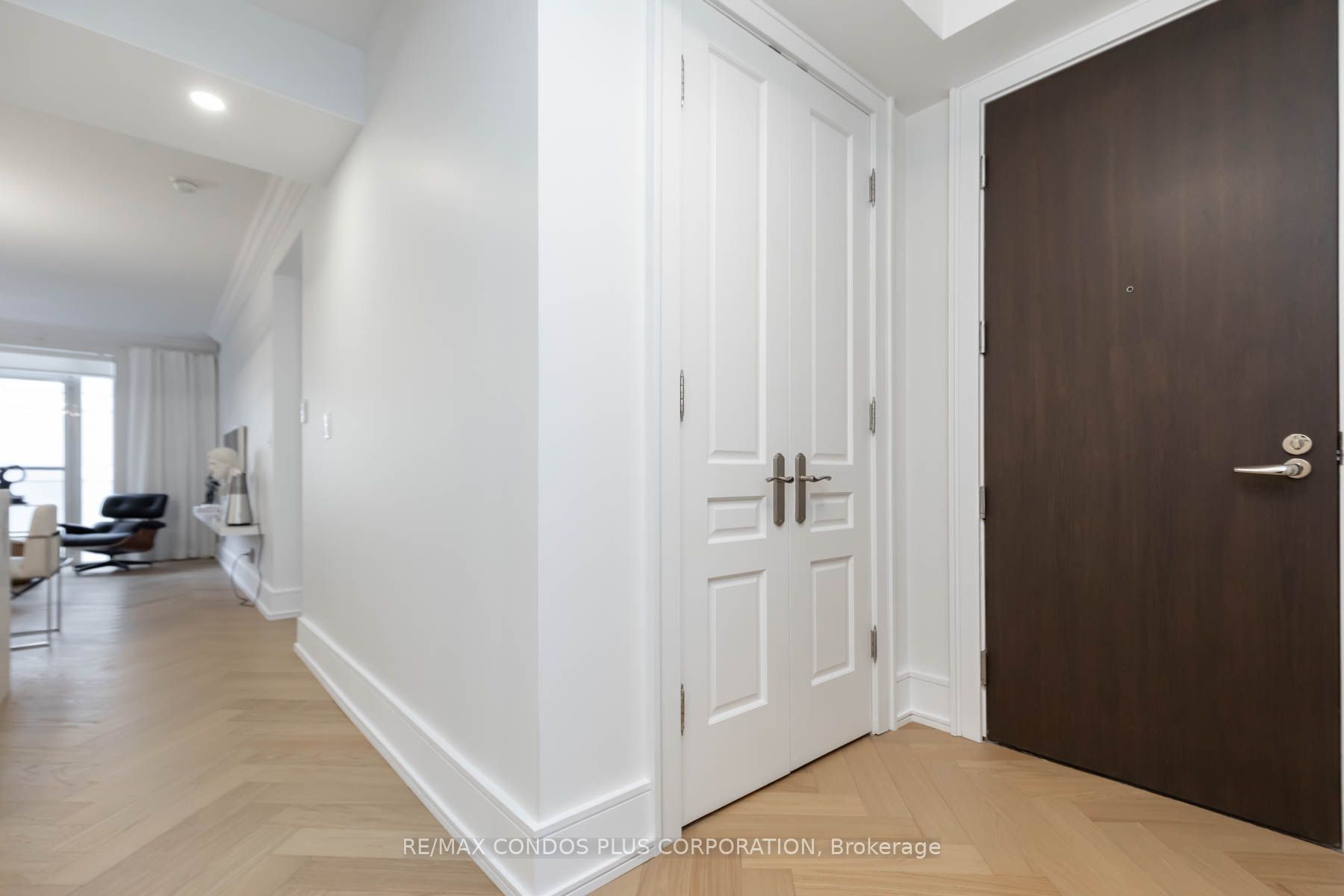 10 Bellair St, #801