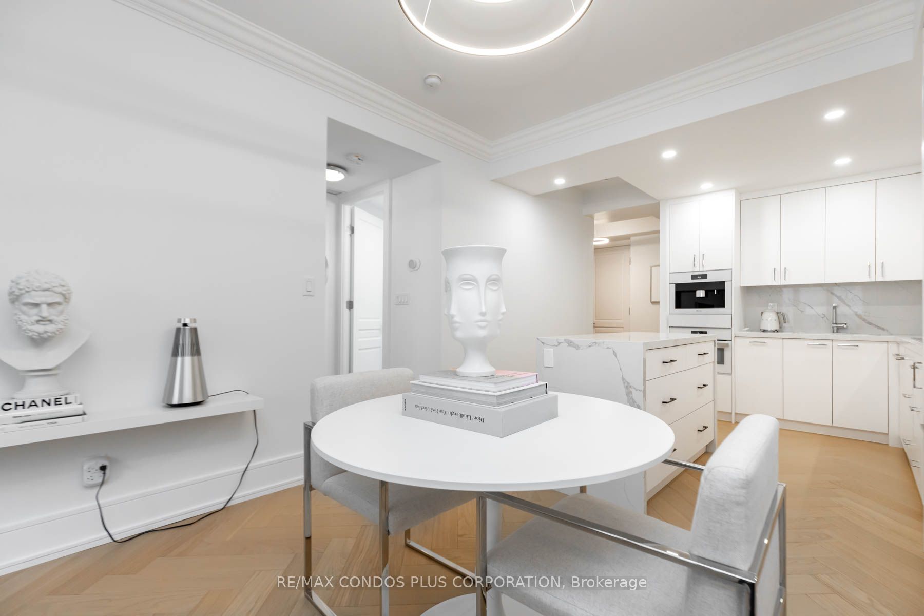 10 Bellair St, #801