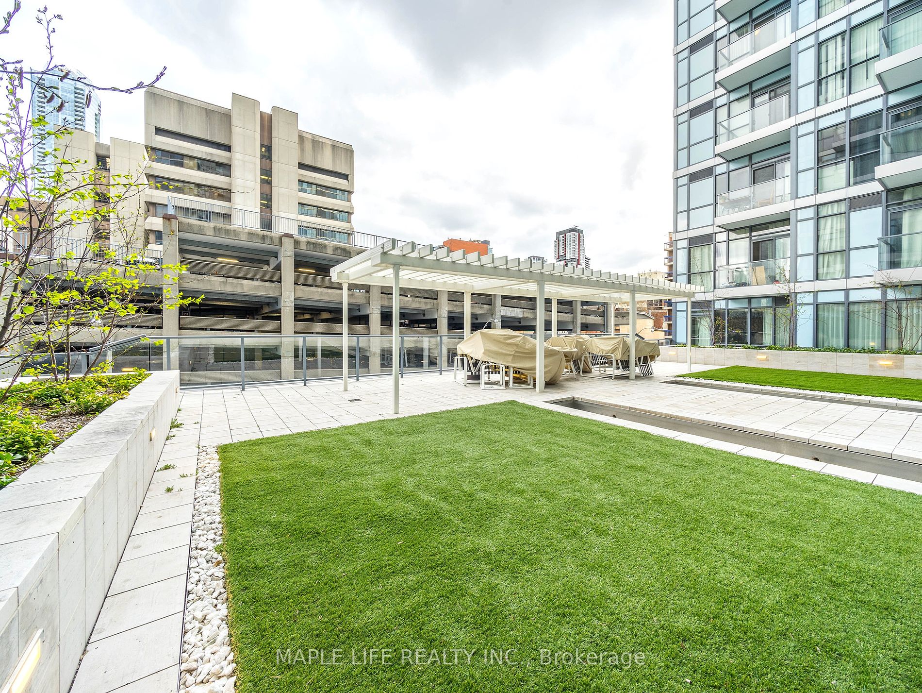 210 Simcoe St, #2309