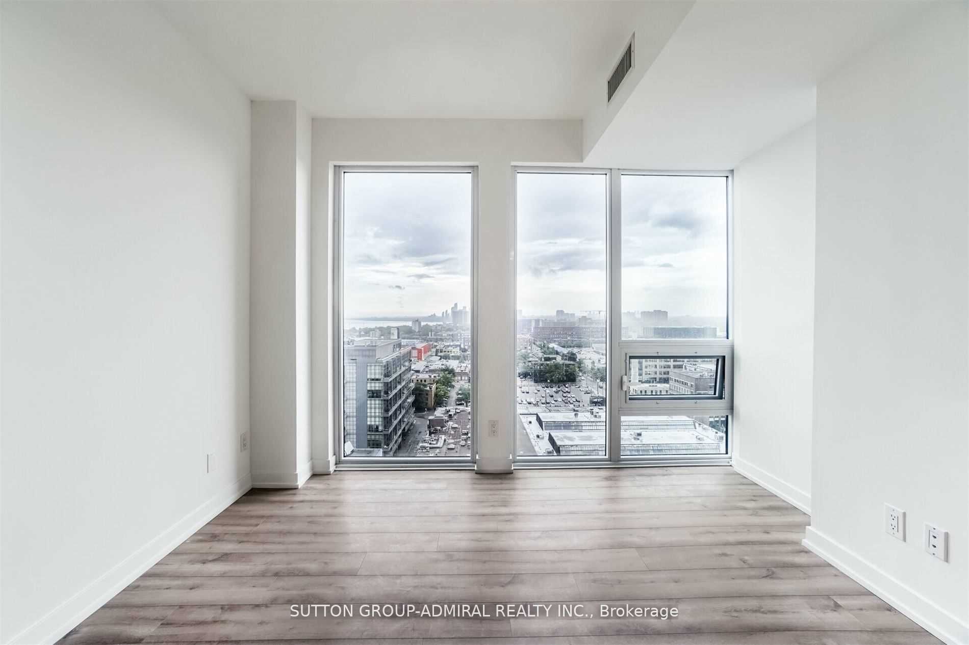 135 East Liberty Street, #1003