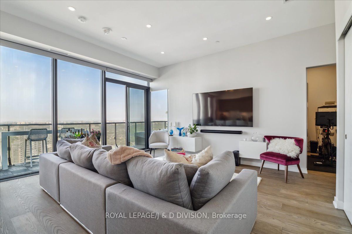161 Roehampton Ave, #4501