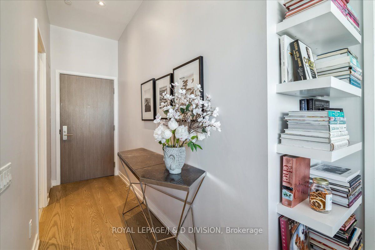 161 Roehampton Ave, #4501