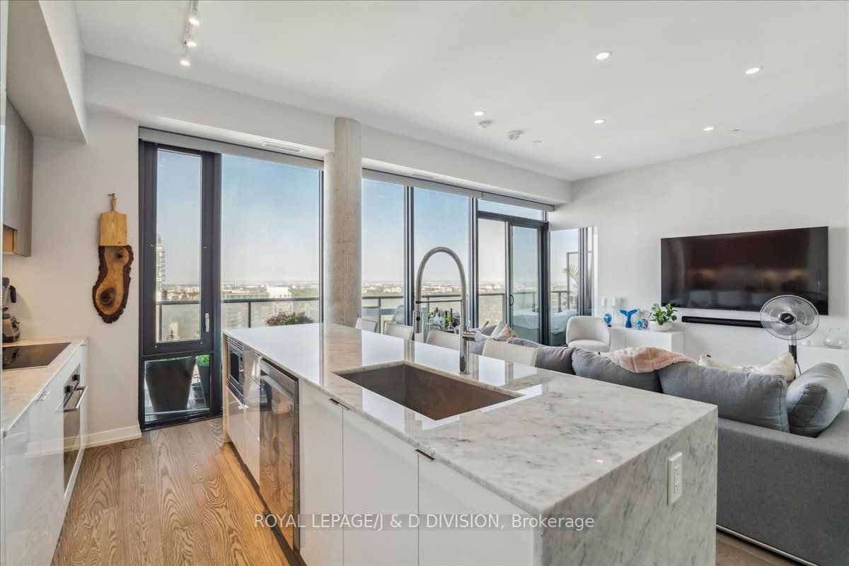 161 Roehampton Ave, #4501