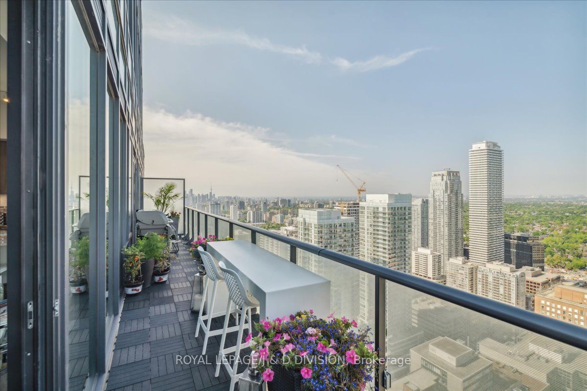 161 Roehampton Ave, #4501