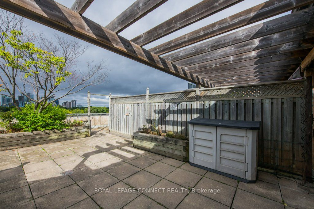 1818 Bayview Ave, #608