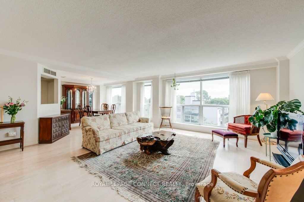 1818 Bayview Ave, #608