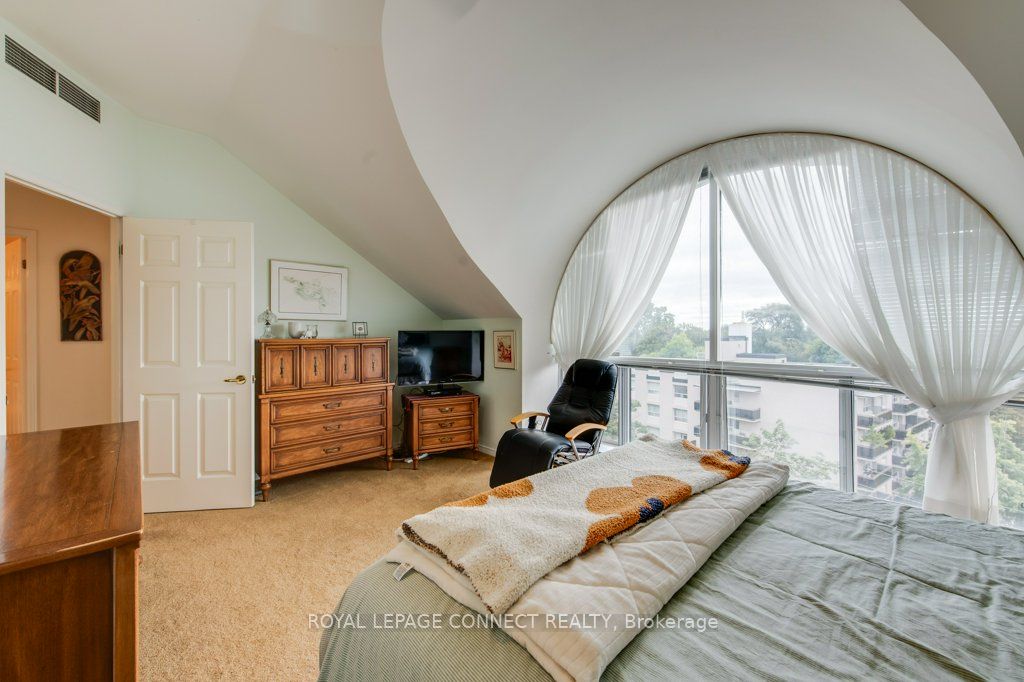 1818 Bayview Ave, #608