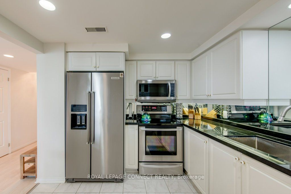1818 Bayview Ave, #608