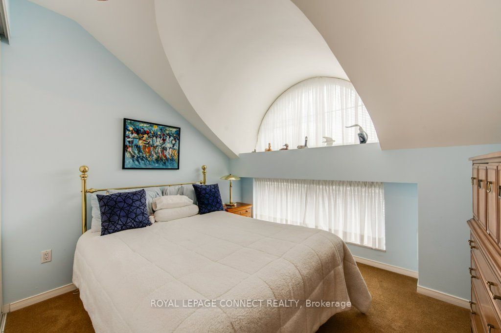 1818 Bayview Ave, #608