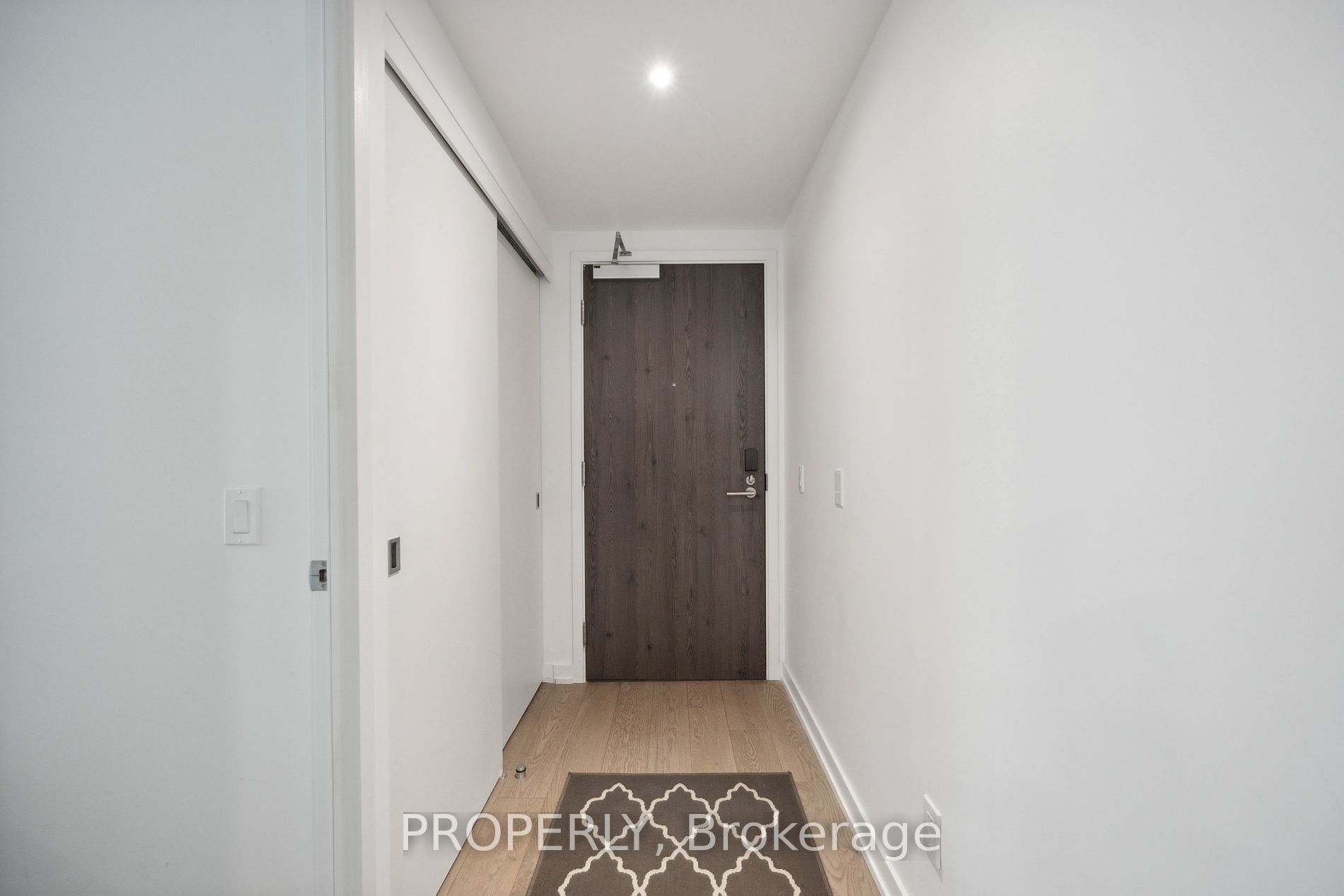 25 Richmond St E, #1105