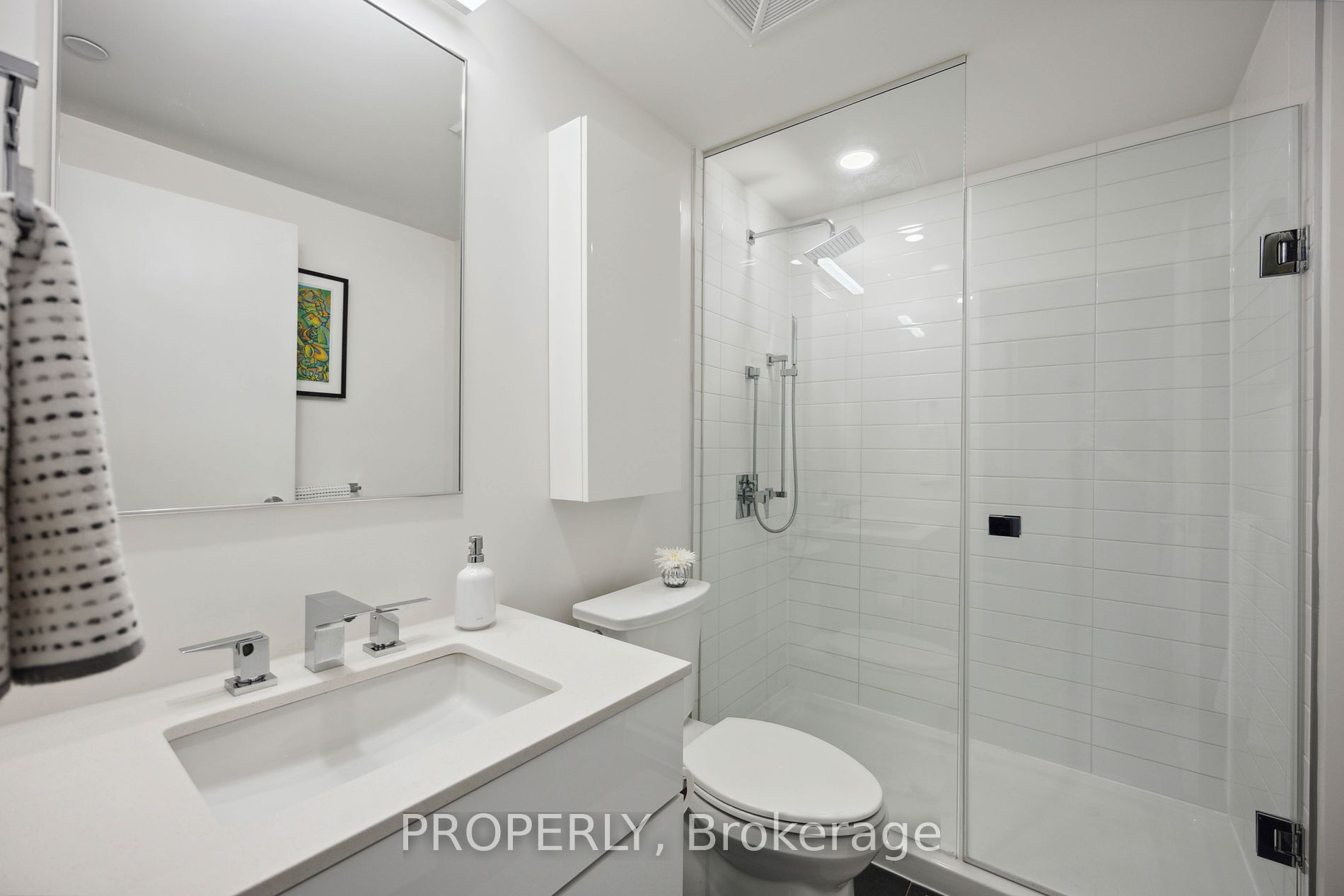 25 Richmond St E, #1105