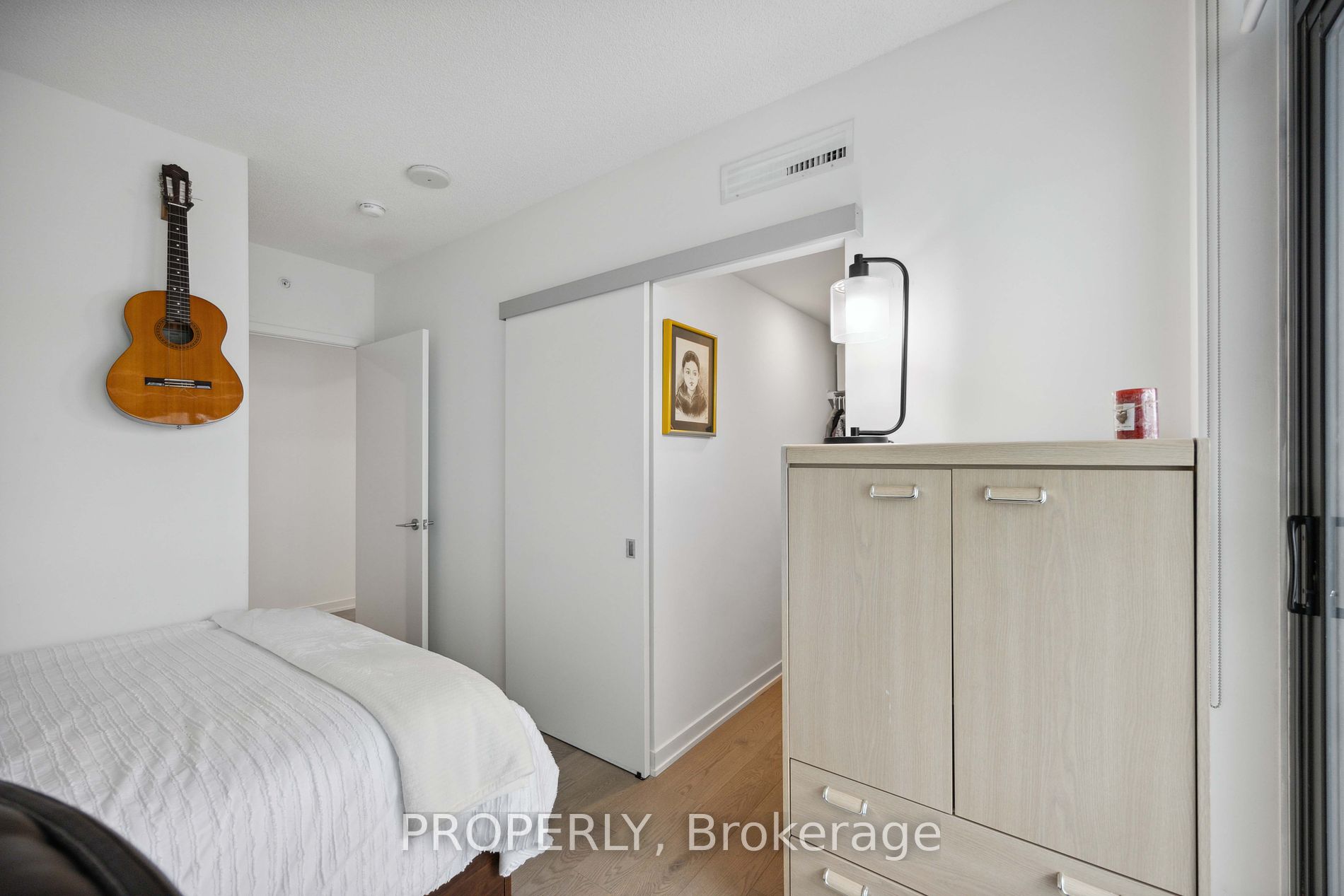 25 Richmond St E, #1105