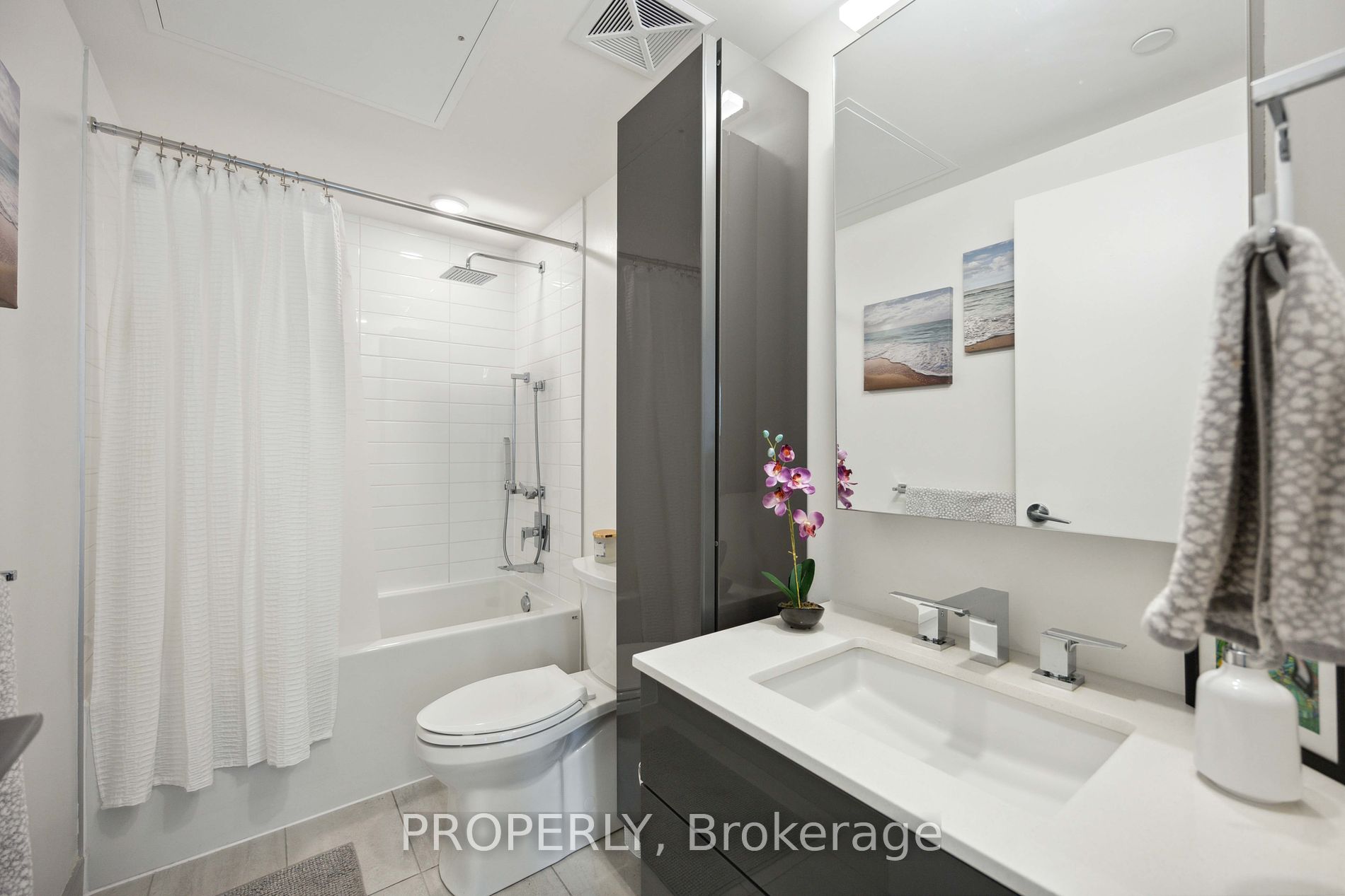 25 Richmond St E, #1105