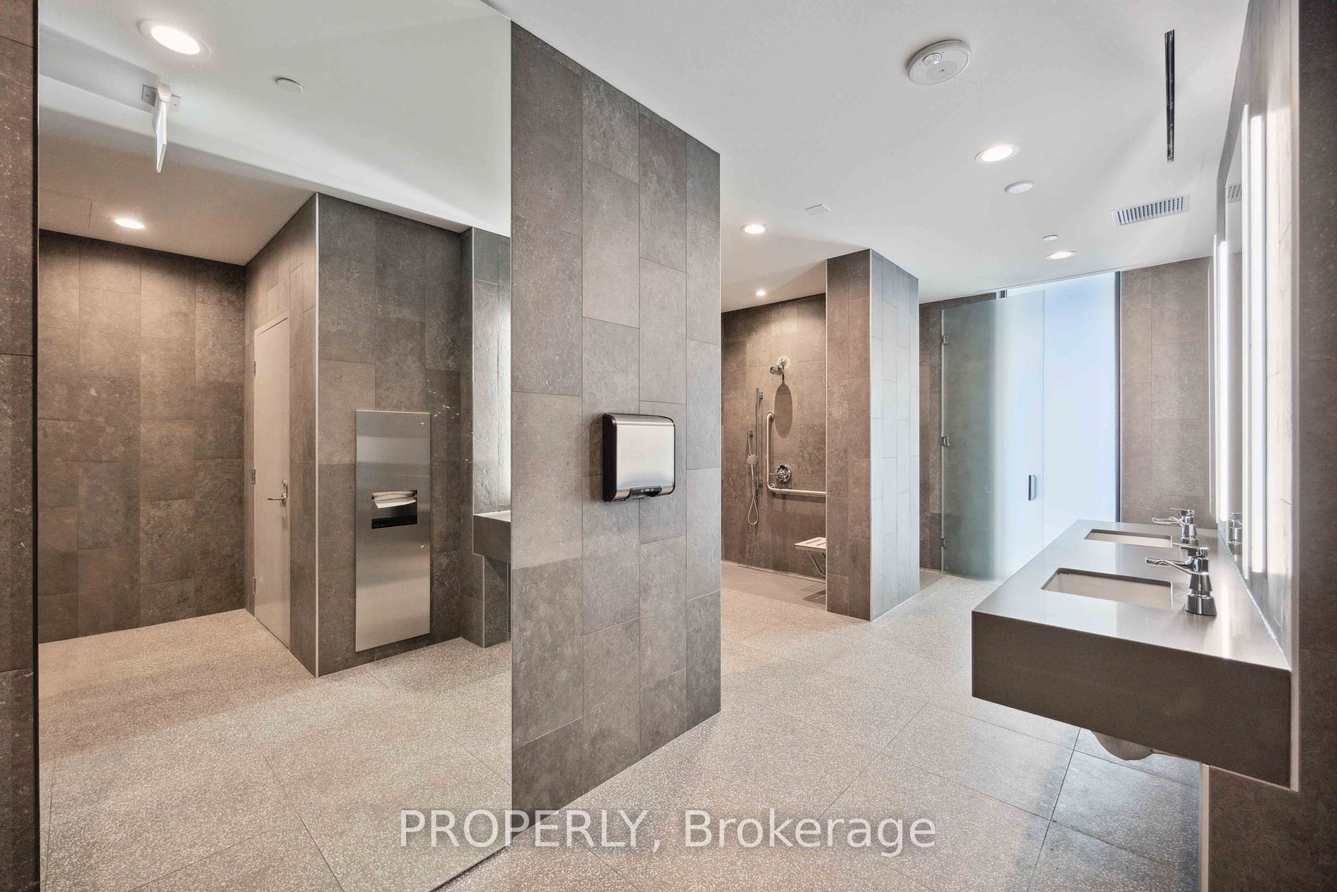 25 Richmond St E, #1105