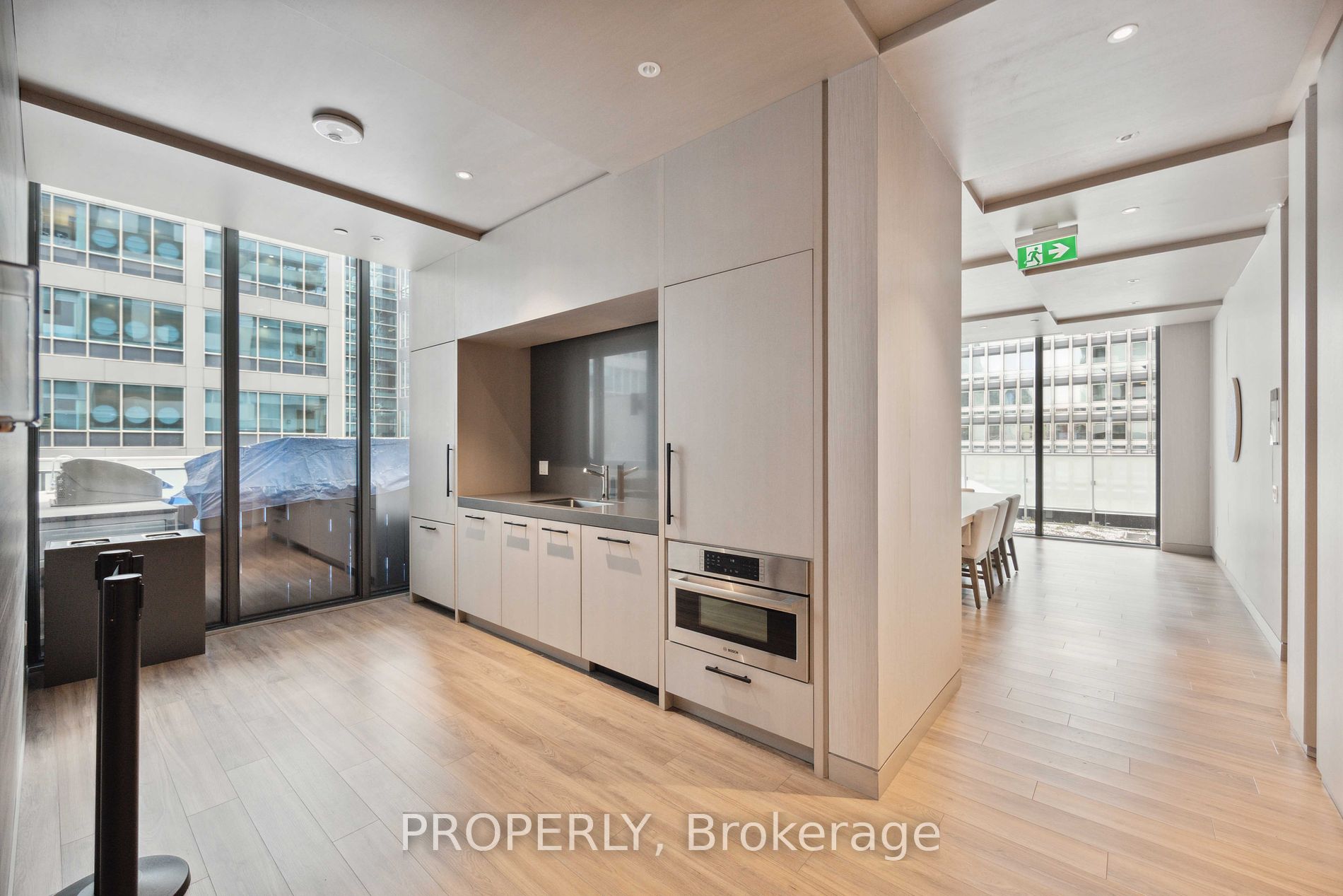 25 Richmond St E, #1105