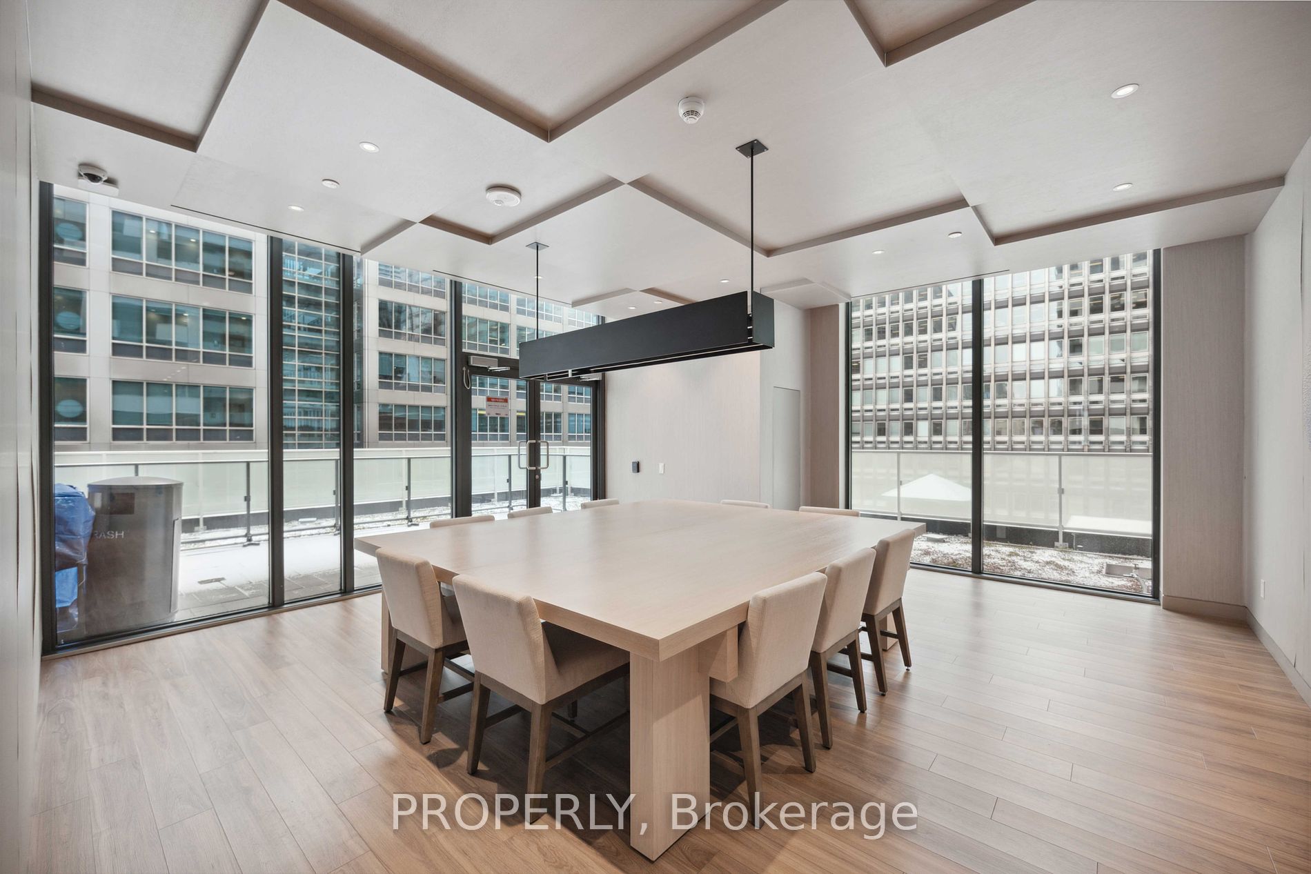 25 Richmond St E, #1105