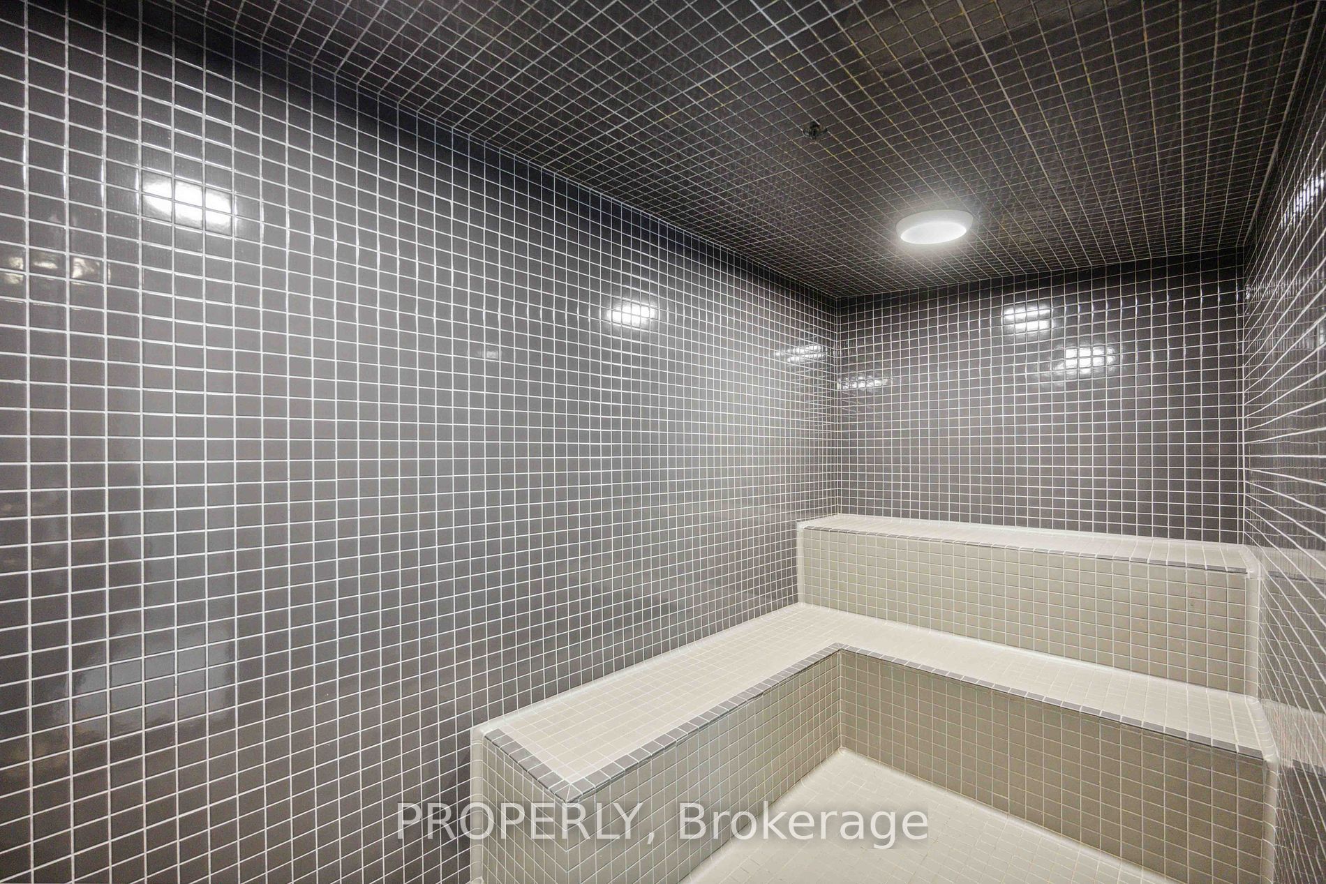 25 Richmond St E, #1105
