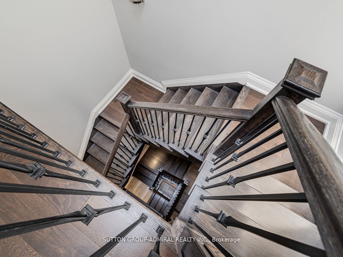 38 Clyde Ave