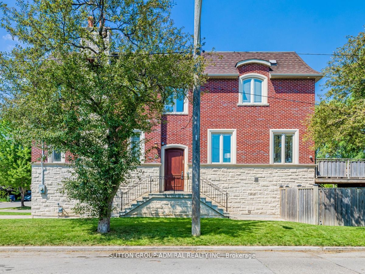 38 Clyde Ave