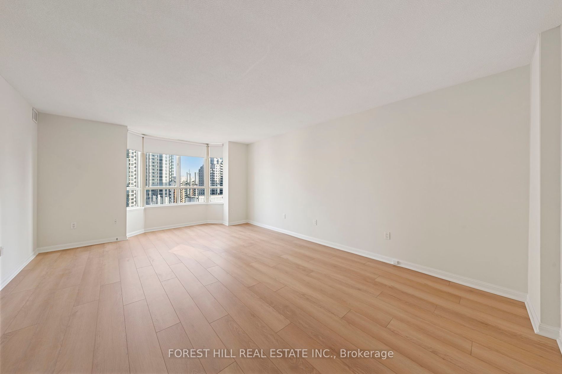 5444 Yonge Street, #1803