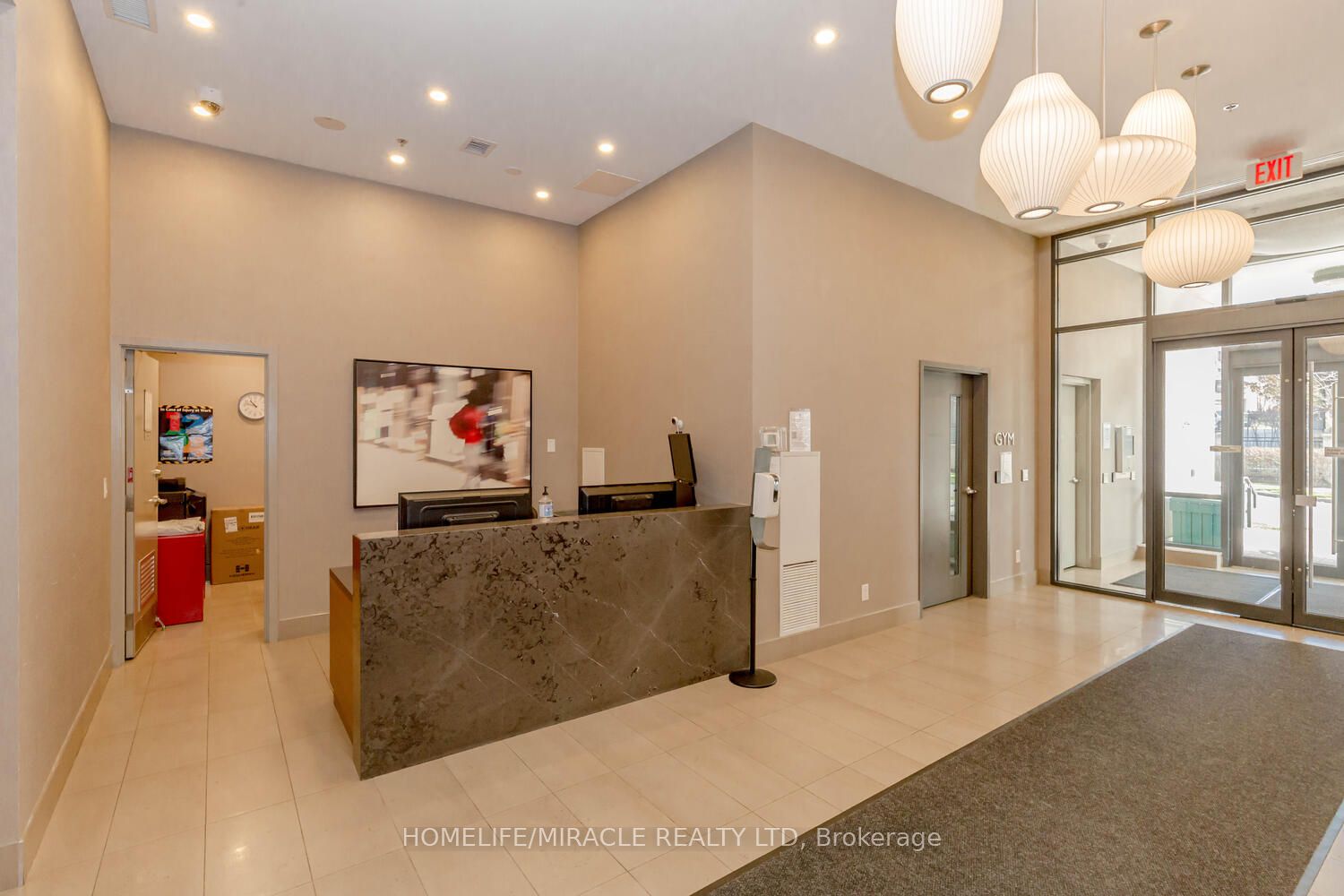 18 Rean Dr, #711