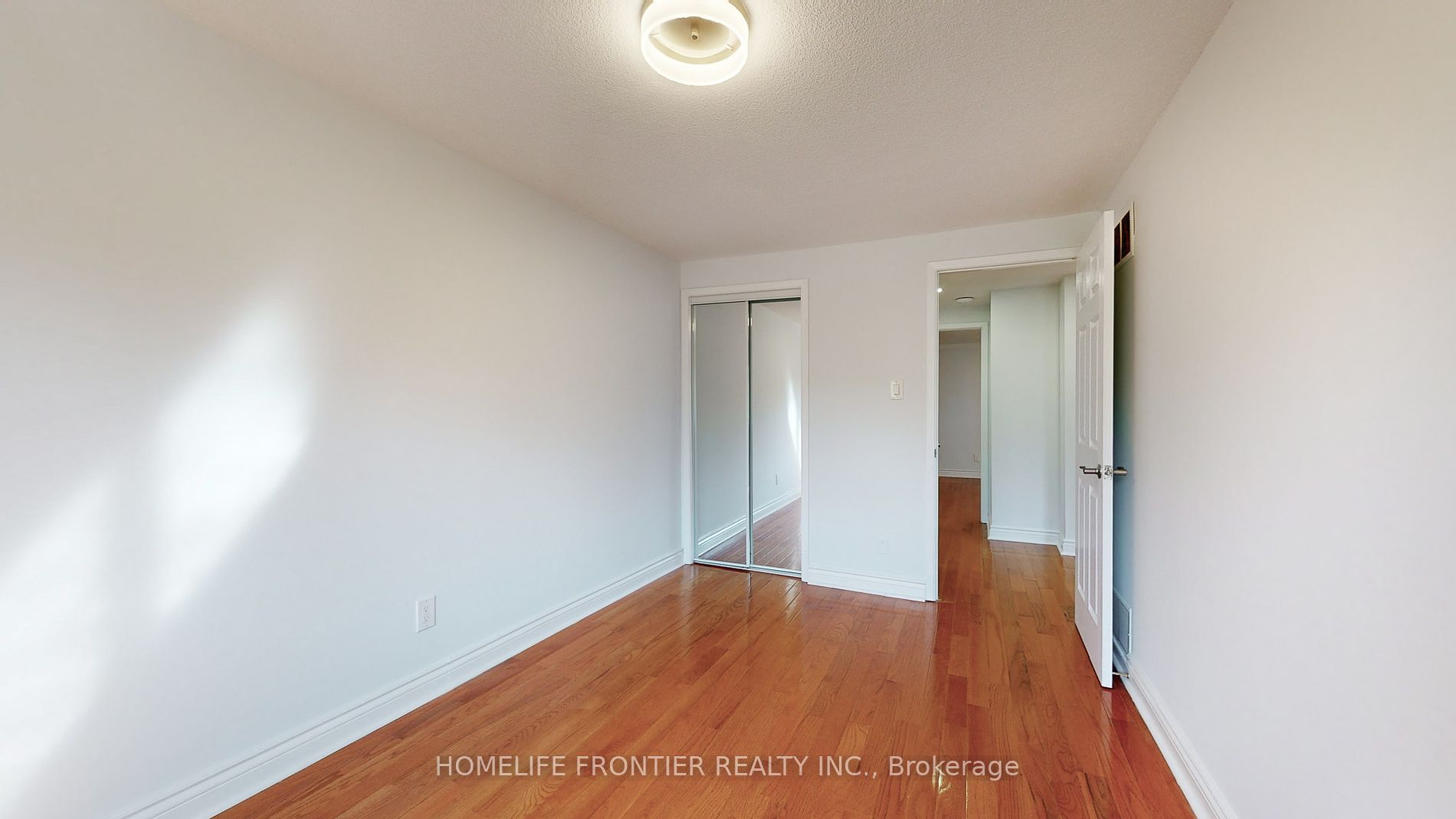 74 Flaming Roseway #18