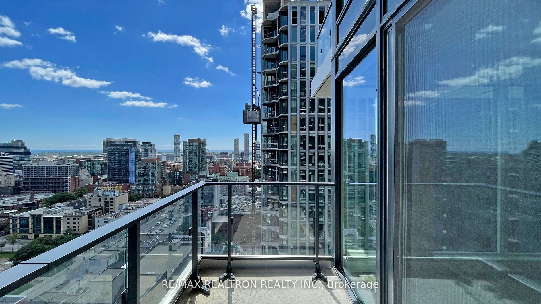 77 Shuter St, #2506