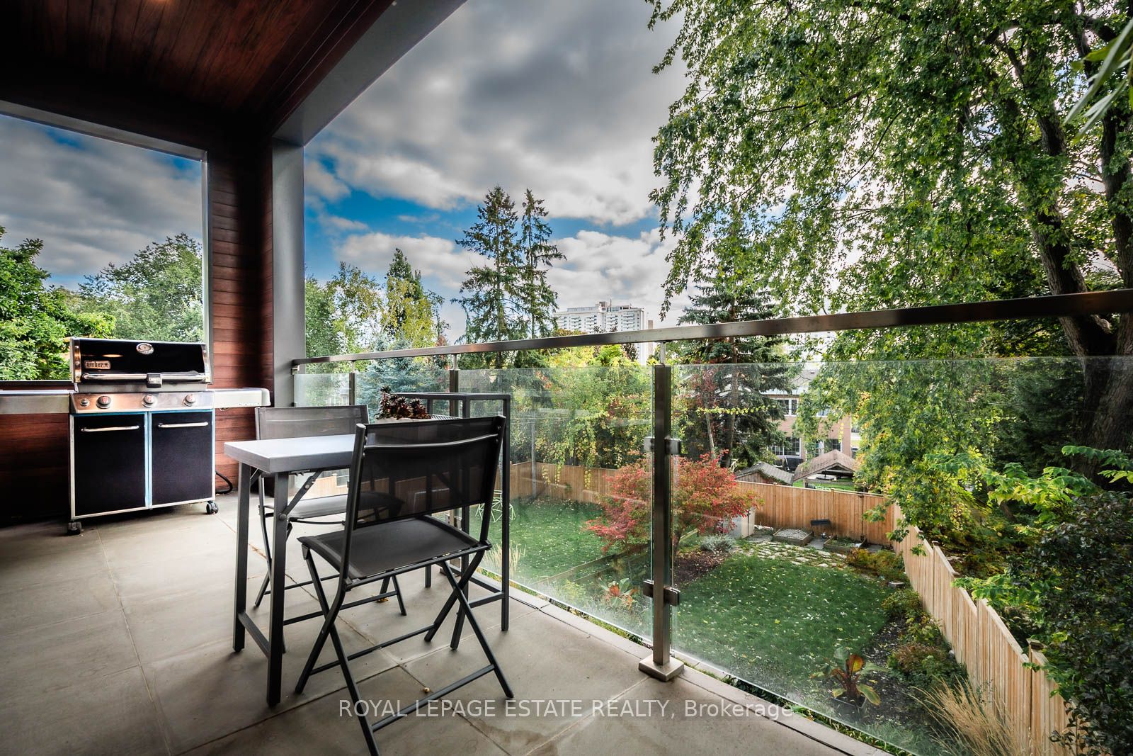 32 Servington Crescent
