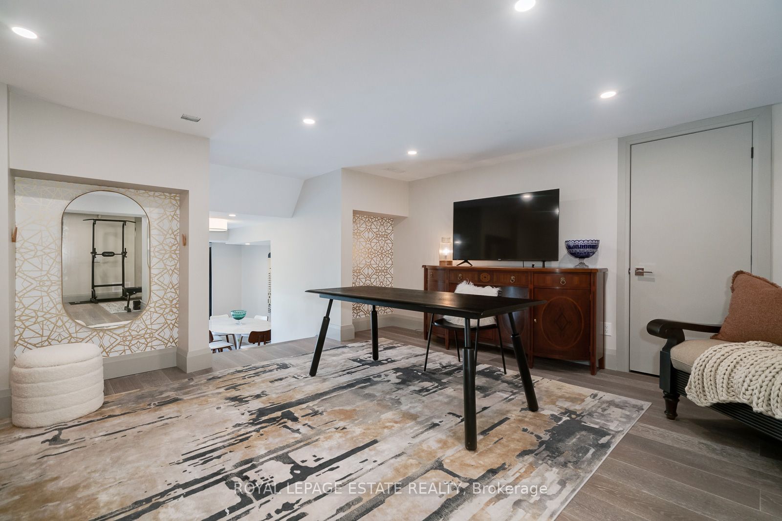 32 Servington Crescent