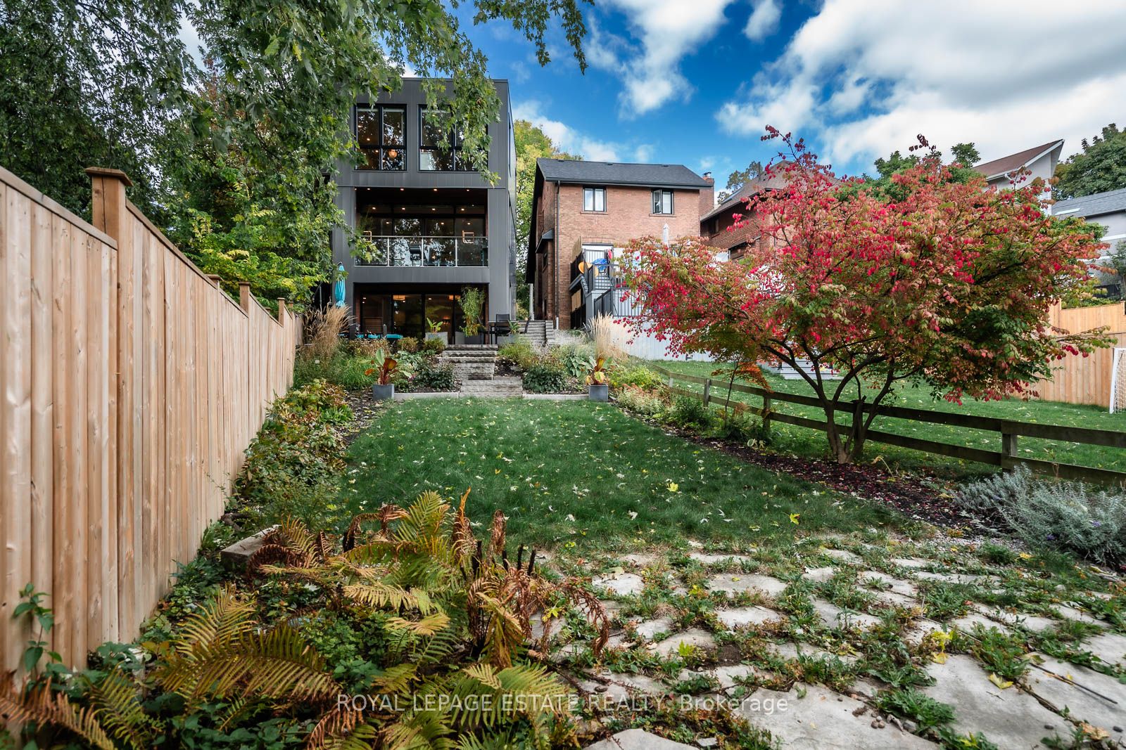 32 Servington Crescent