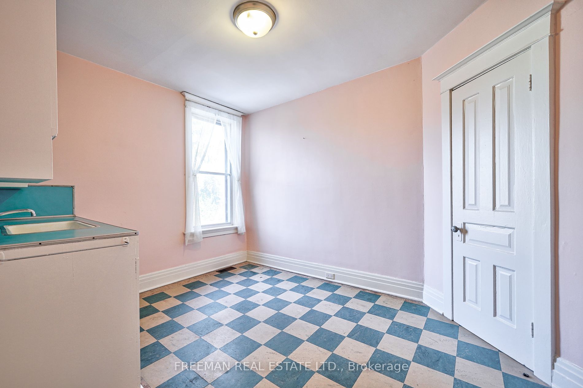 68 Follis Avenue