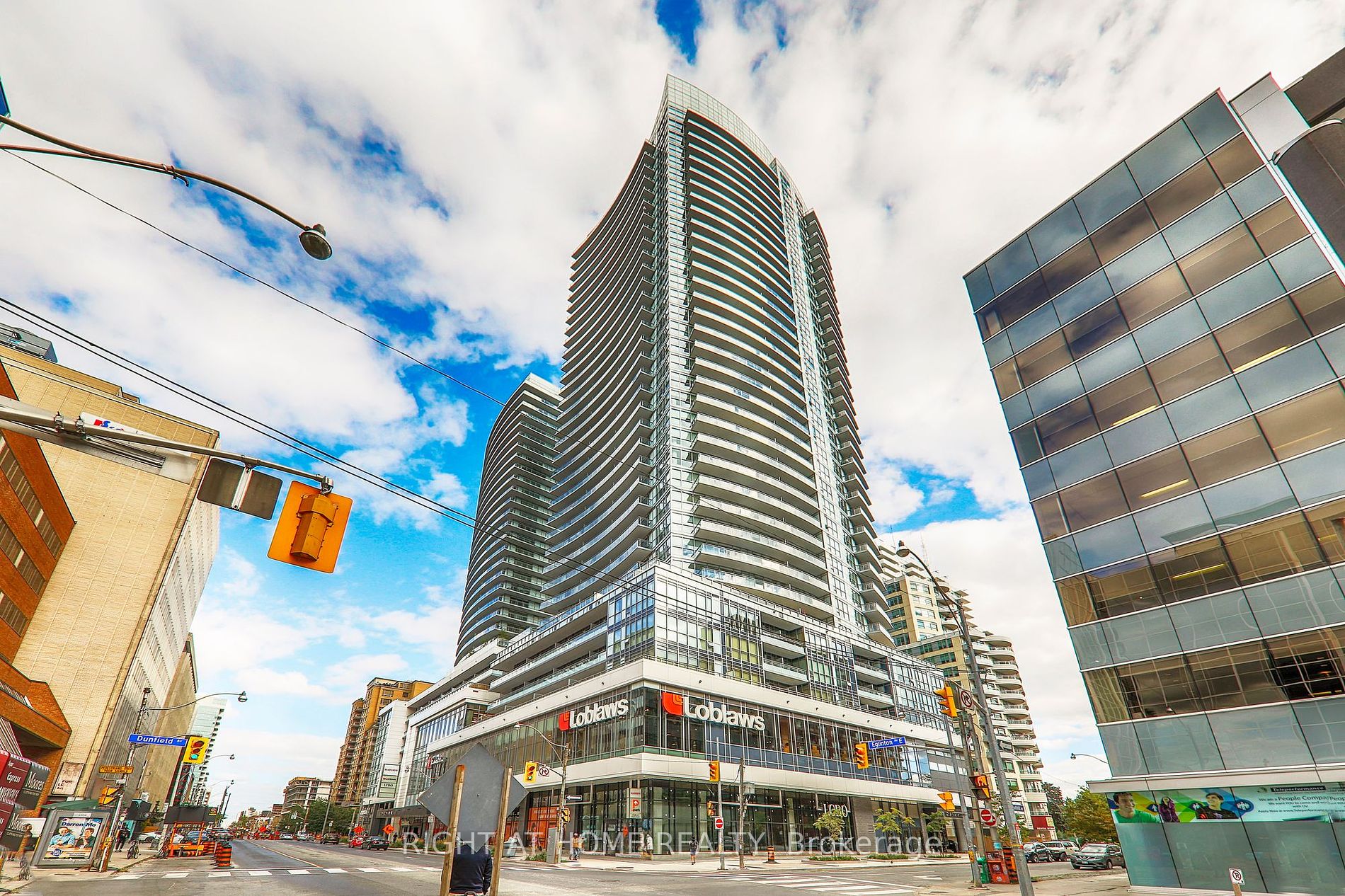 89 Dunfield Avenue, #1909