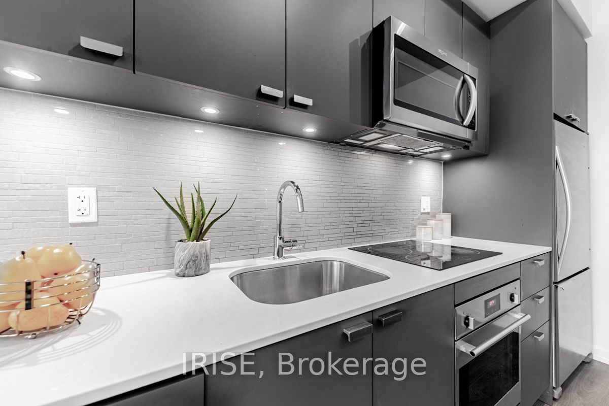56 Forest Manor Road, #1911