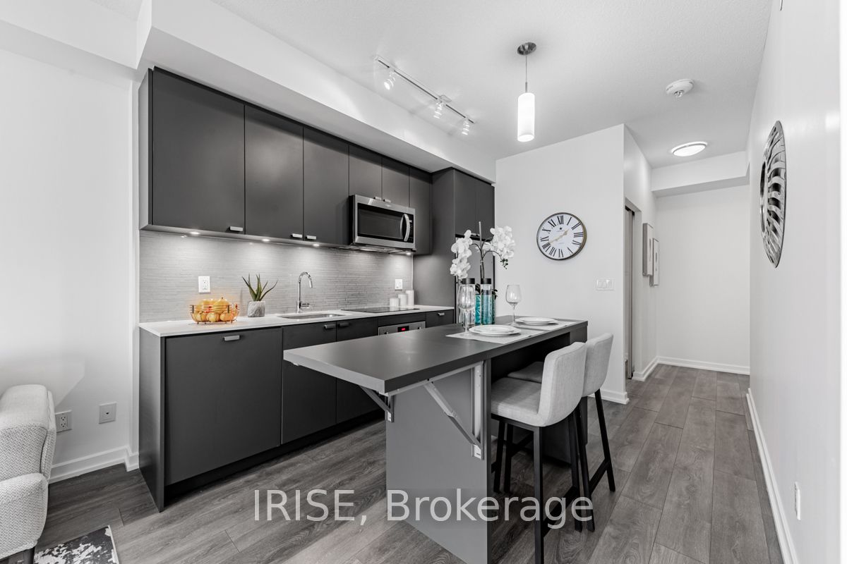 56 Forest Manor Road, #1911