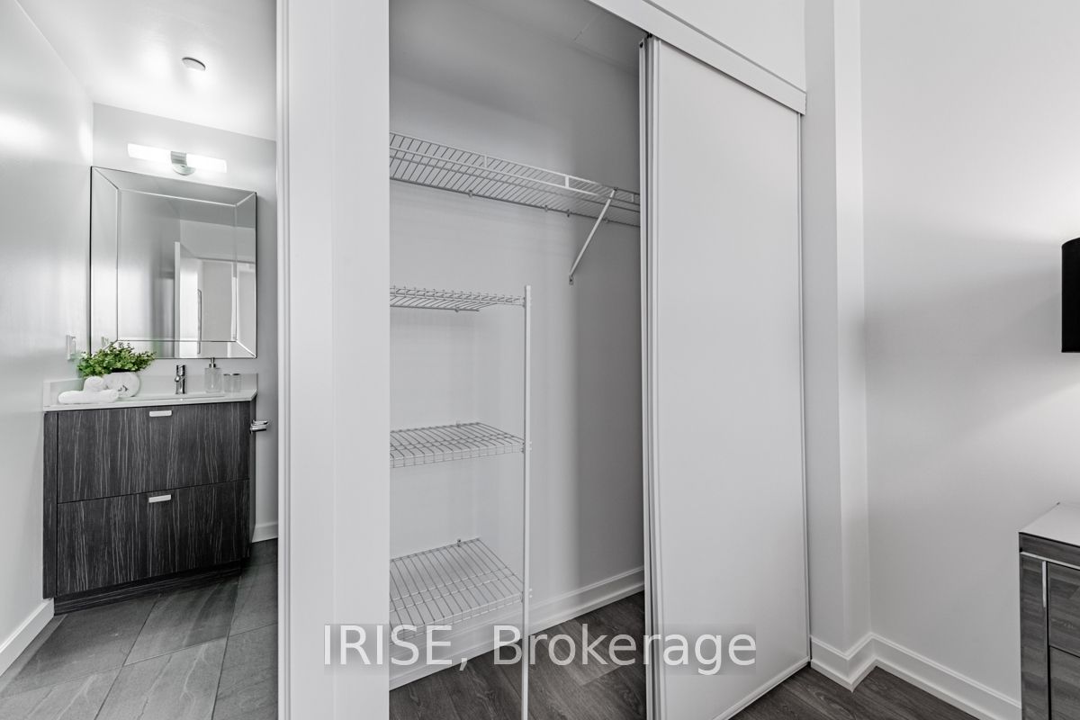 56 Forest Manor Road, #1911