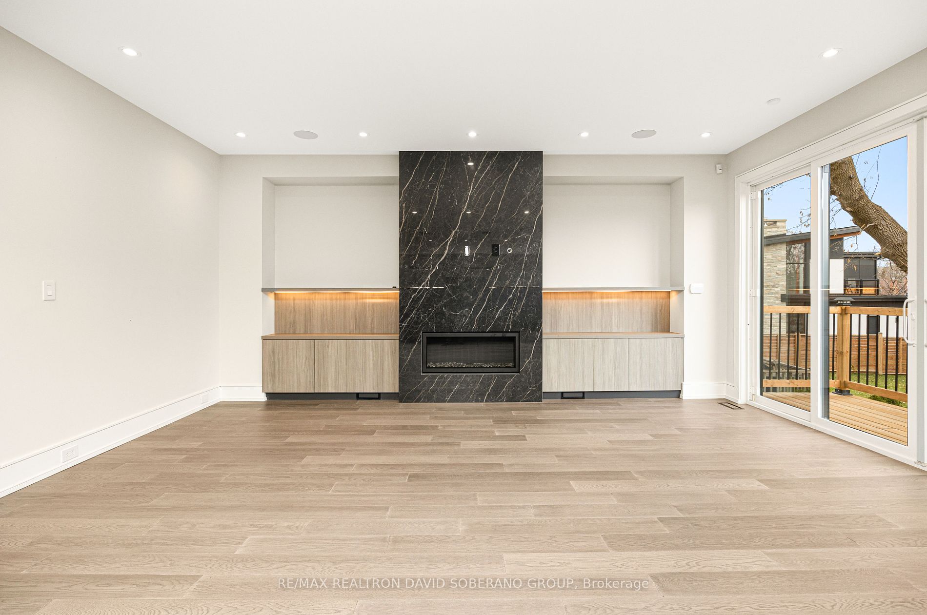 5 Yeomans Rd