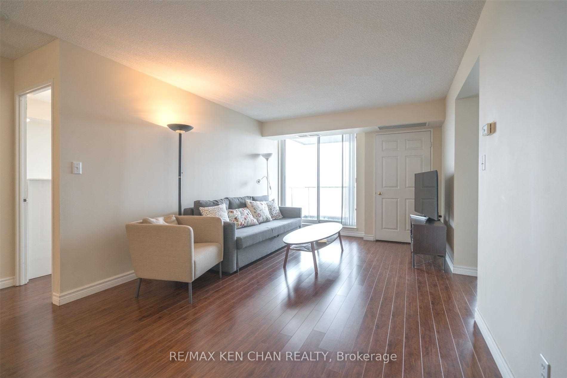 18 Hillcrest Avenue #Ph204