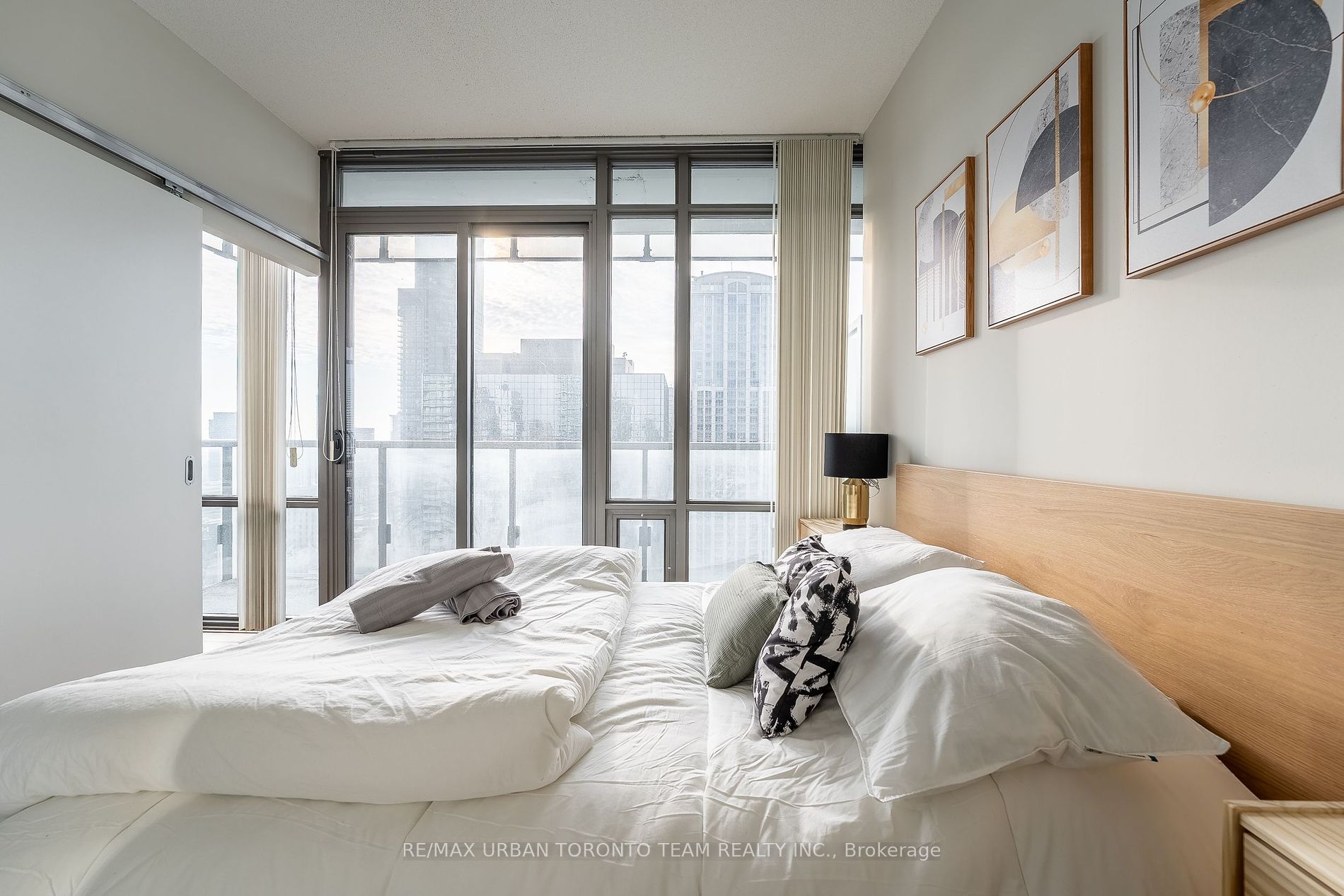 38 Grenville Street, #3207