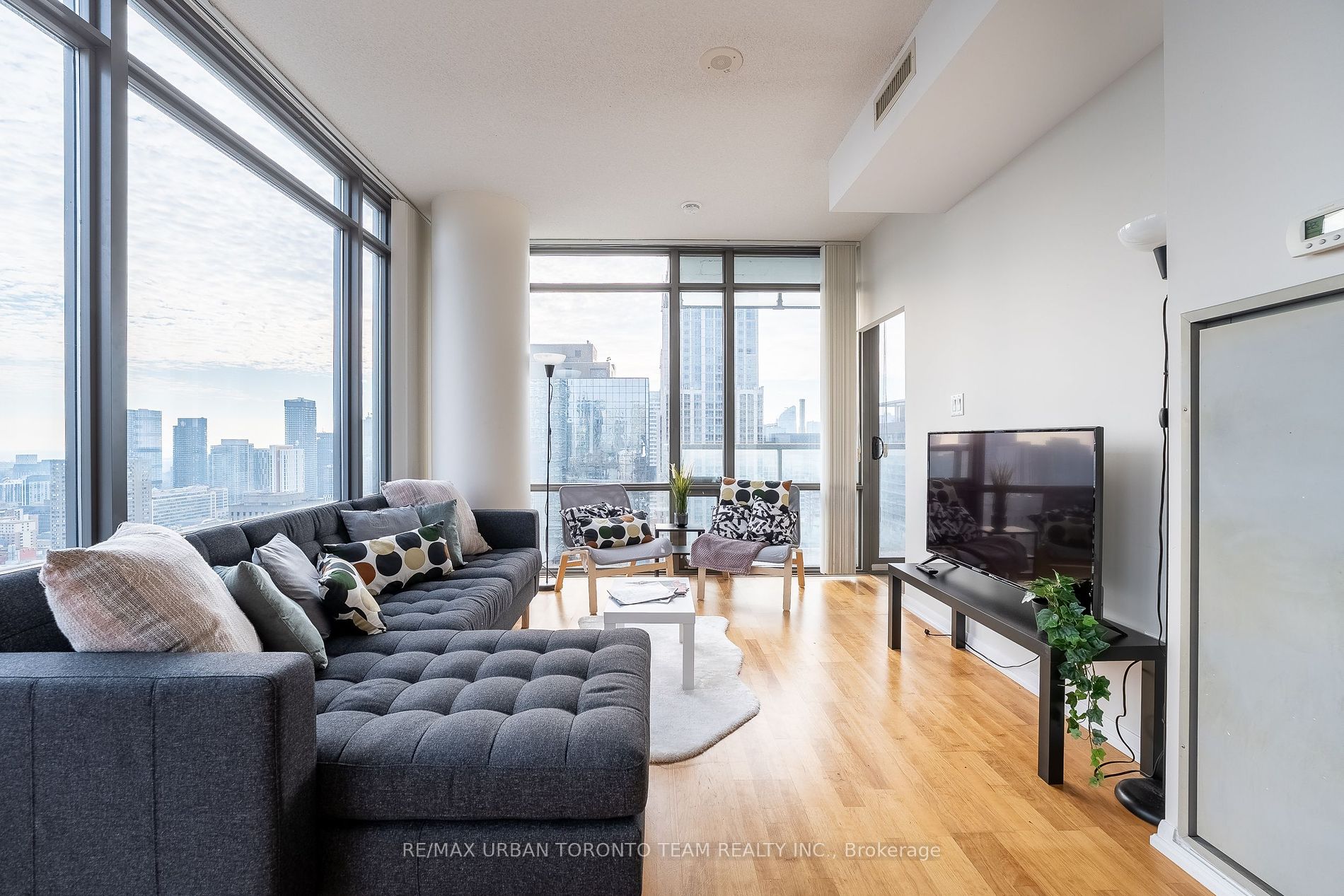 38 Grenville Street, #3207