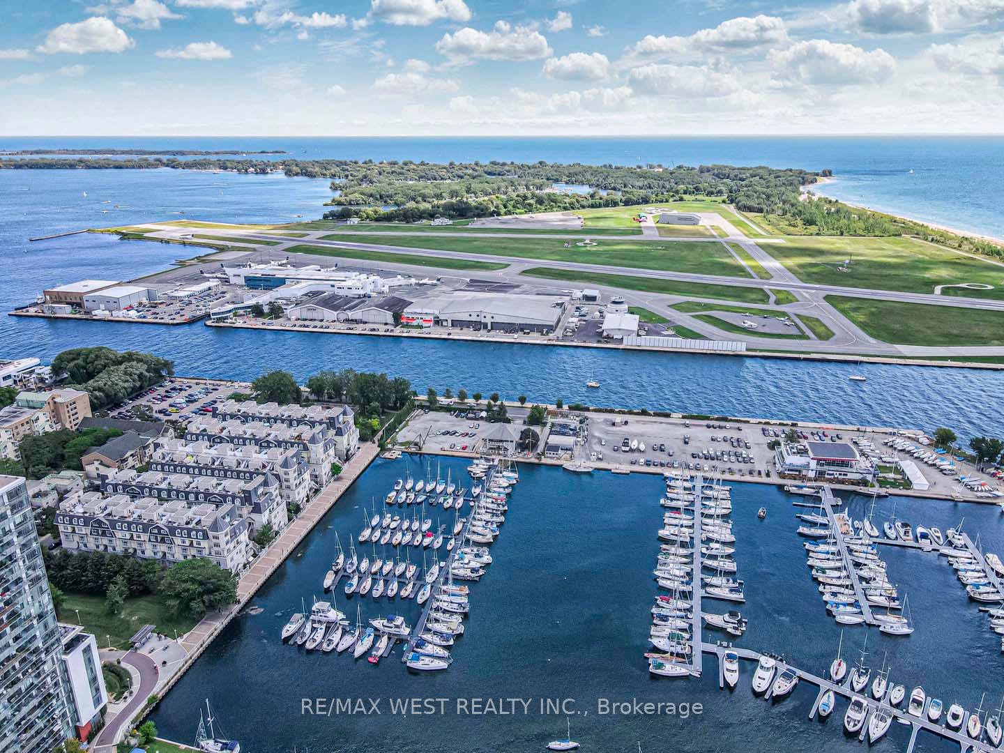 215 Fort York Blvd, #217