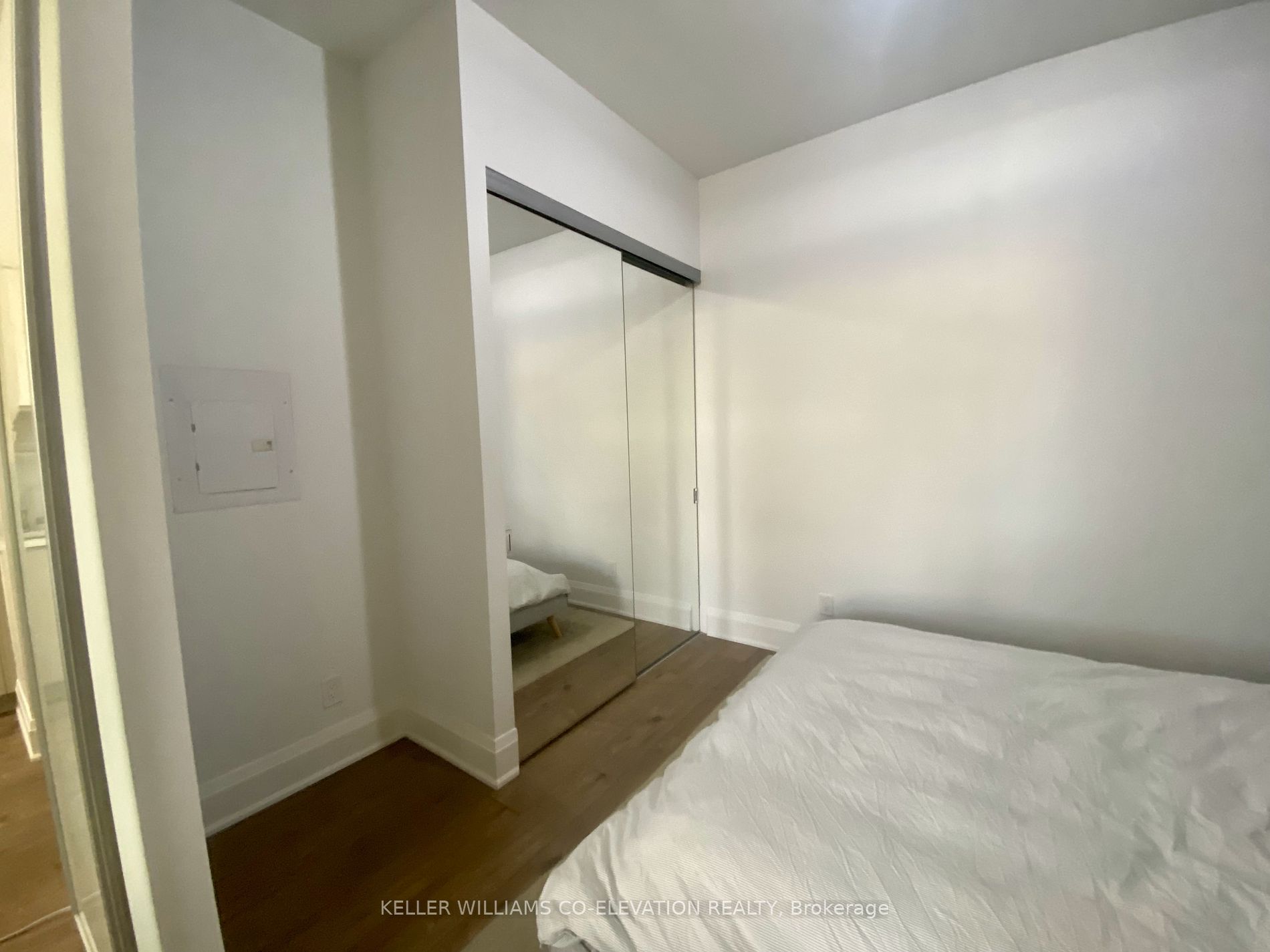 100 Harrison Garden Blvd, #L15