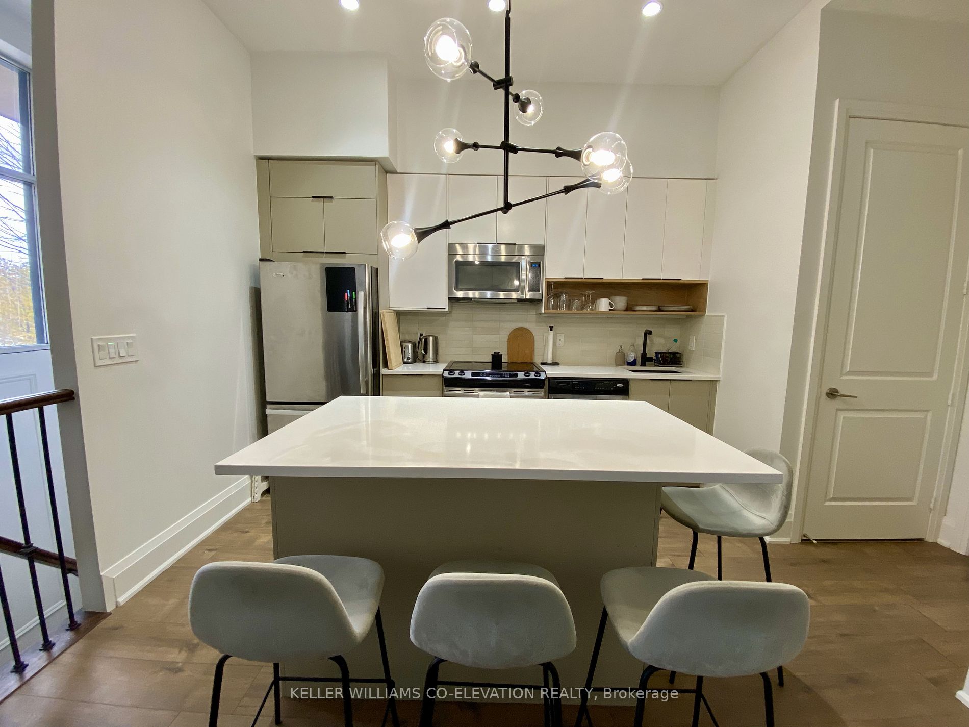100 Harrison Garden Blvd, #L15