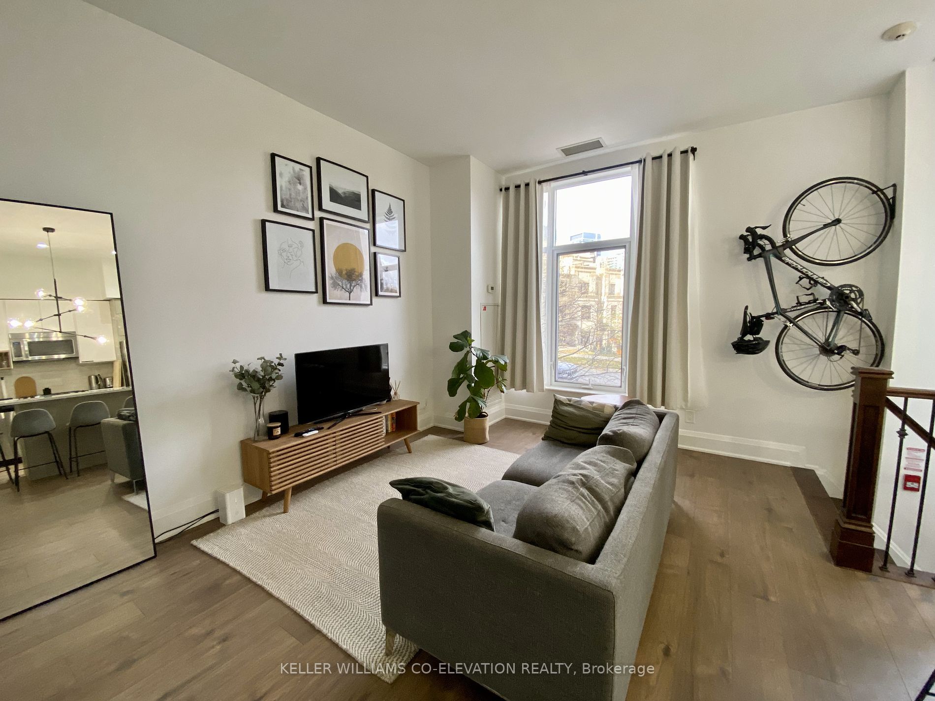 100 Harrison Garden Blvd, #L15